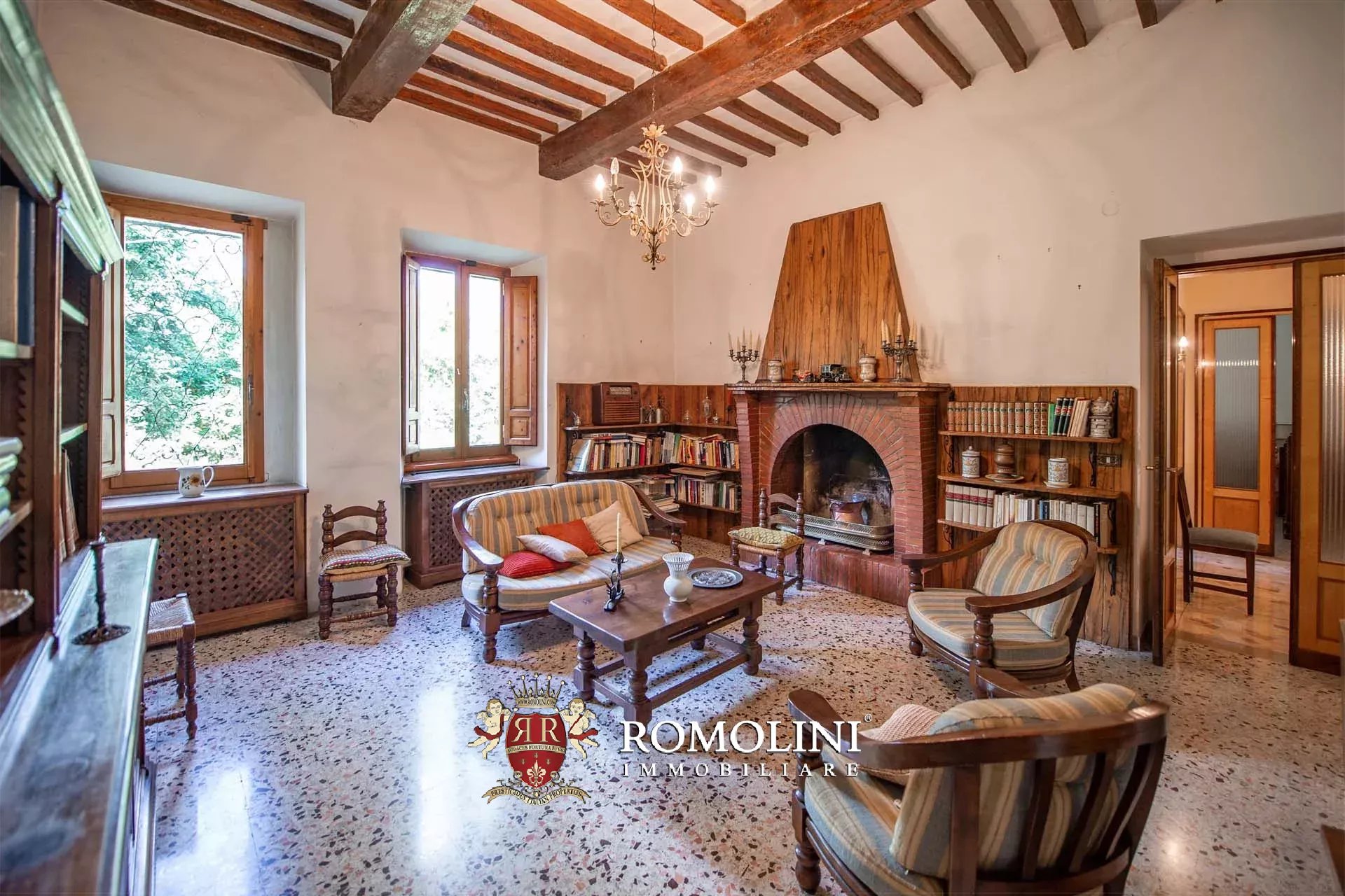 6 Bedroom Villa/Townhouse's Image 26