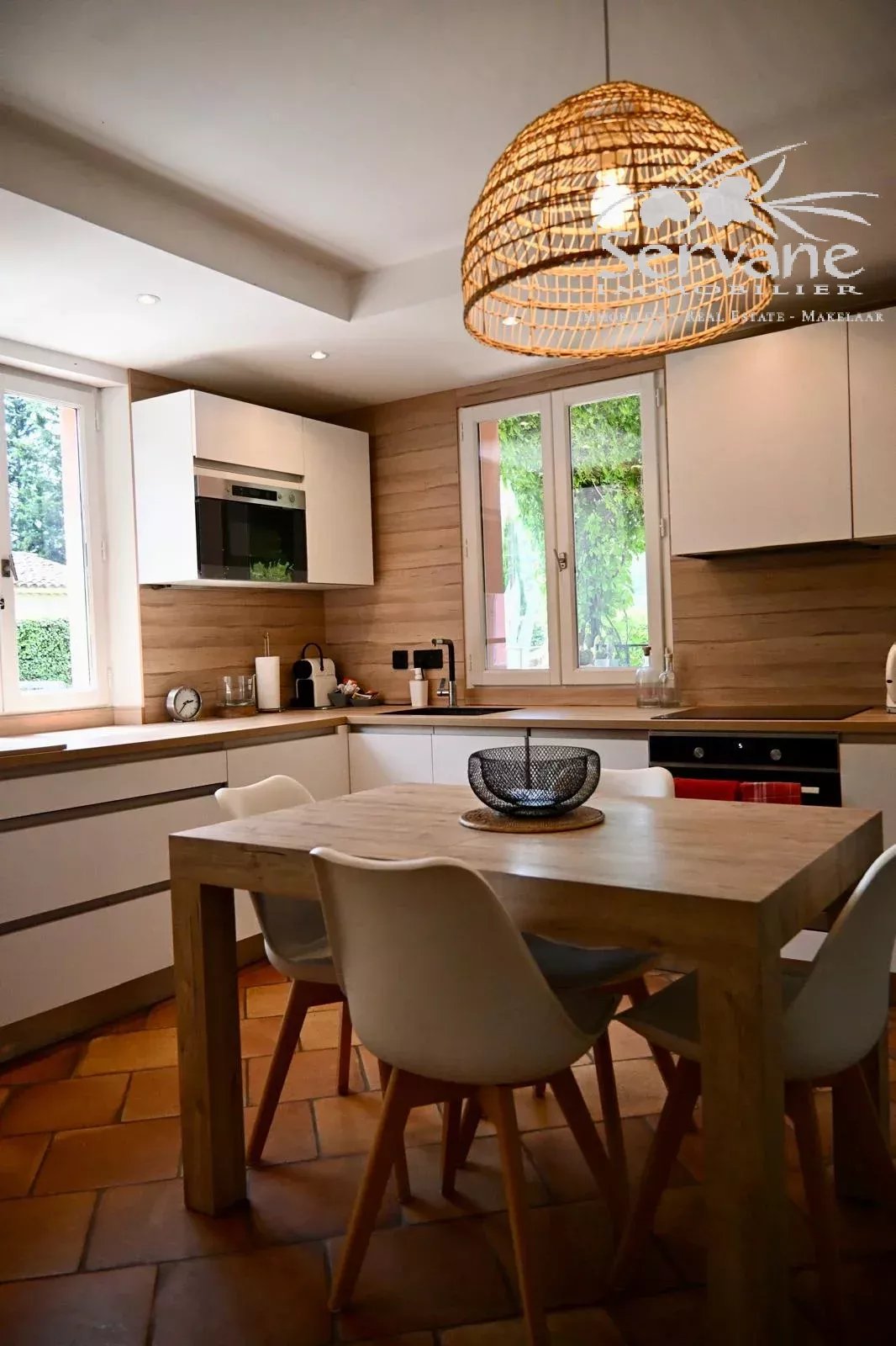 COTIGNAC CHARMING HOUSE WITH INDEPENDANT APARTMENT