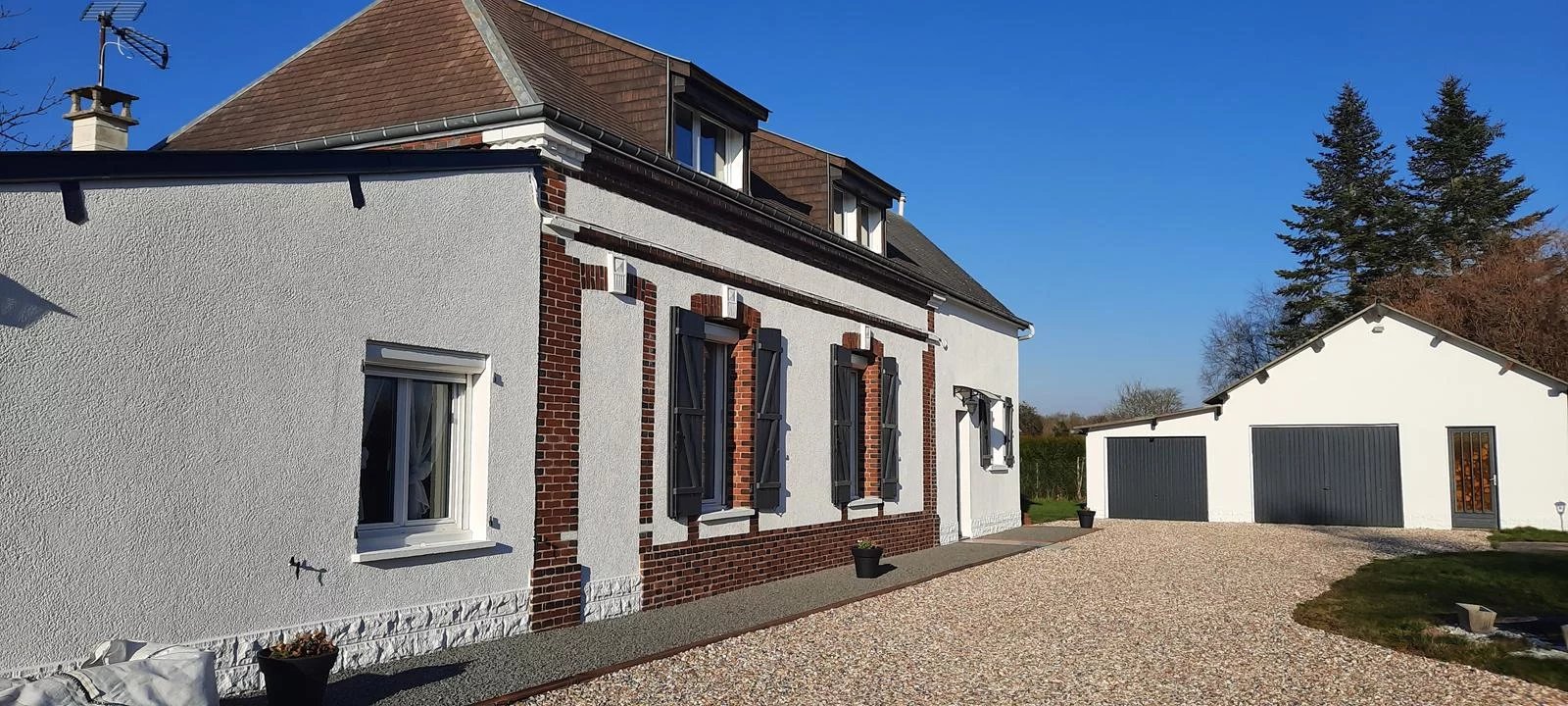 Agence immobilière de AGENCE DE LA BARRE EN OUCHE