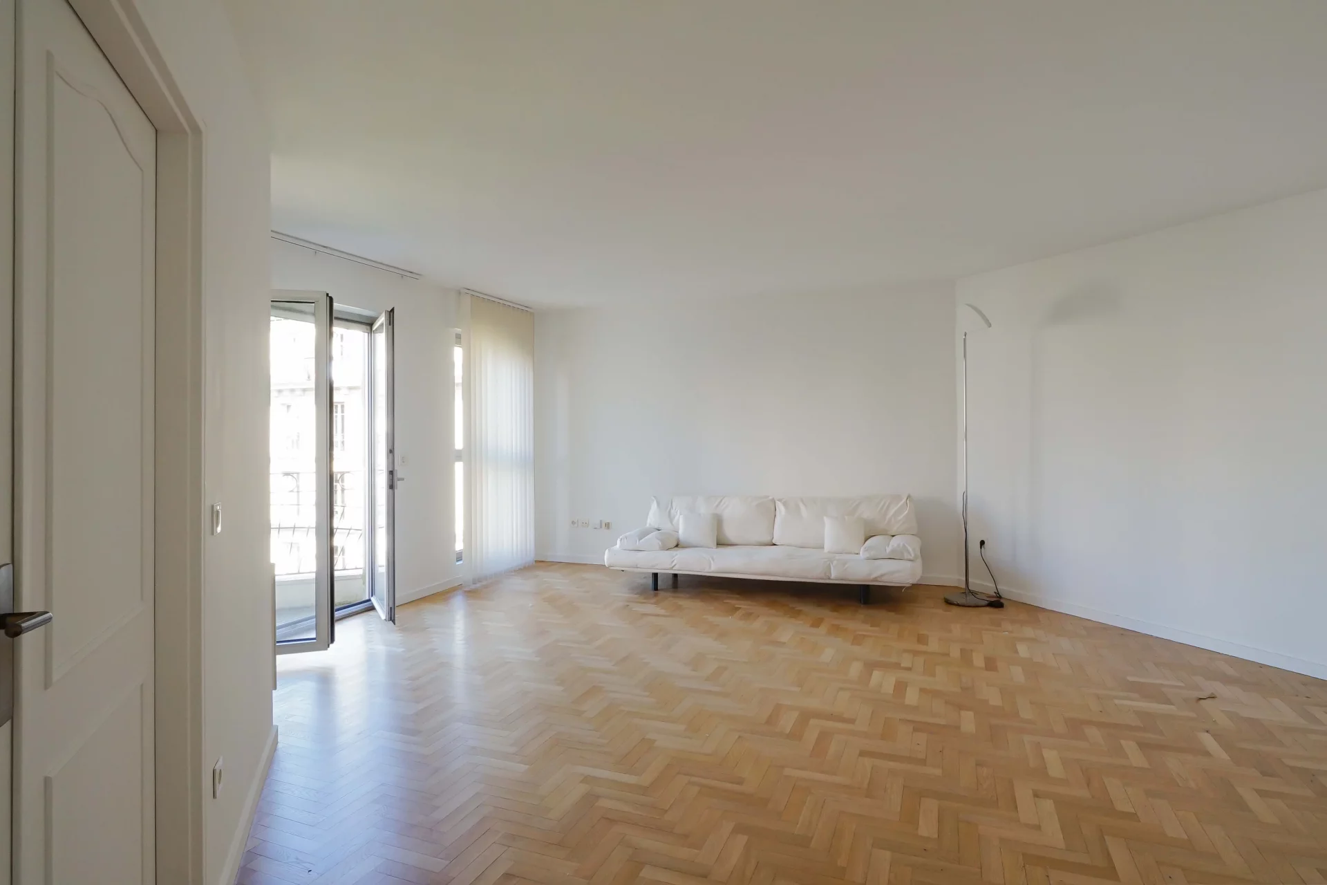 Paris 16e - AUTEUIL CHURCH