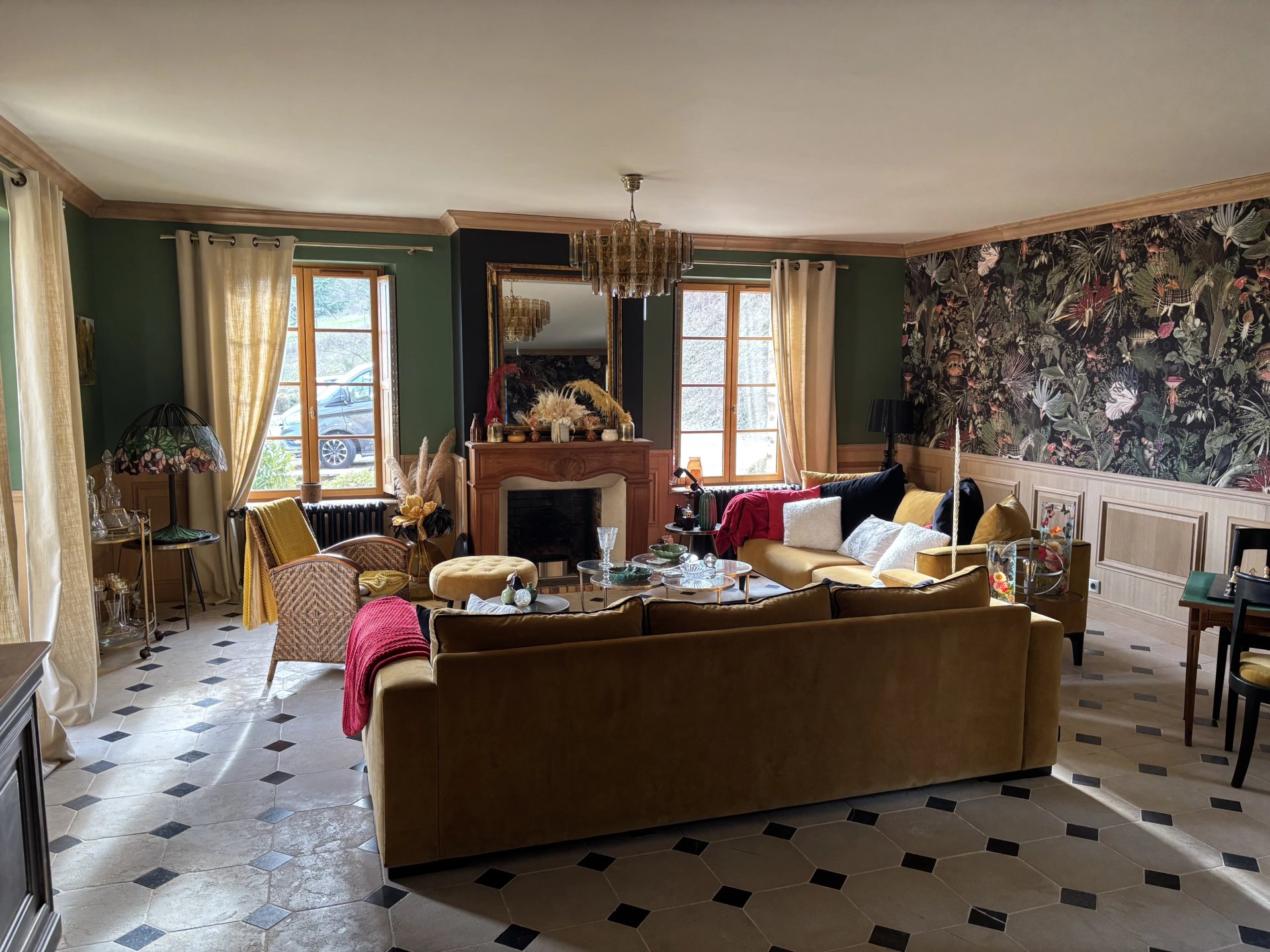 8 Bedroom Villa/Townhouse's Image 6