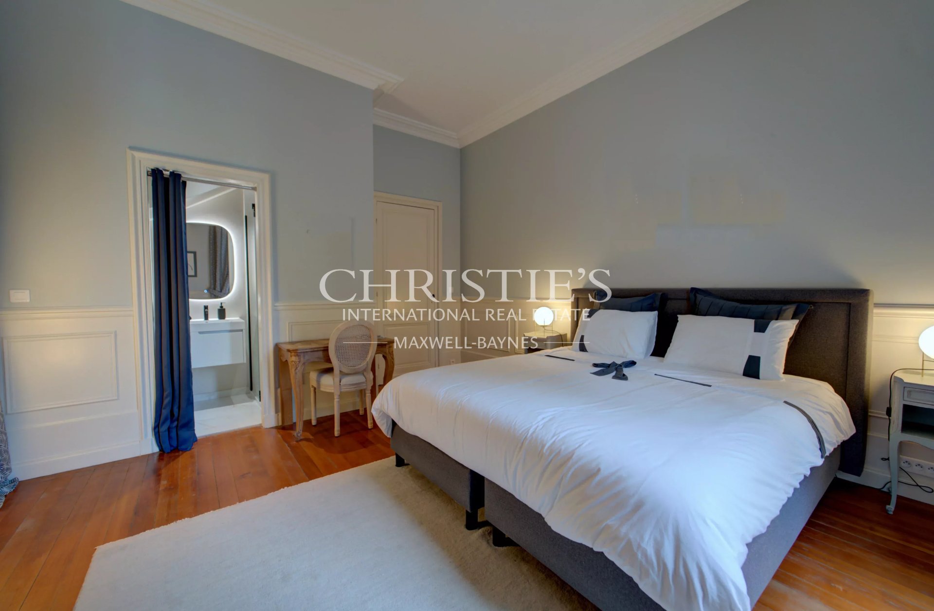 9 Bedroom Chateau's Image 16