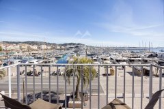 Cannes Old Port – 3-room apartment – Sea view — photo 4 of 7