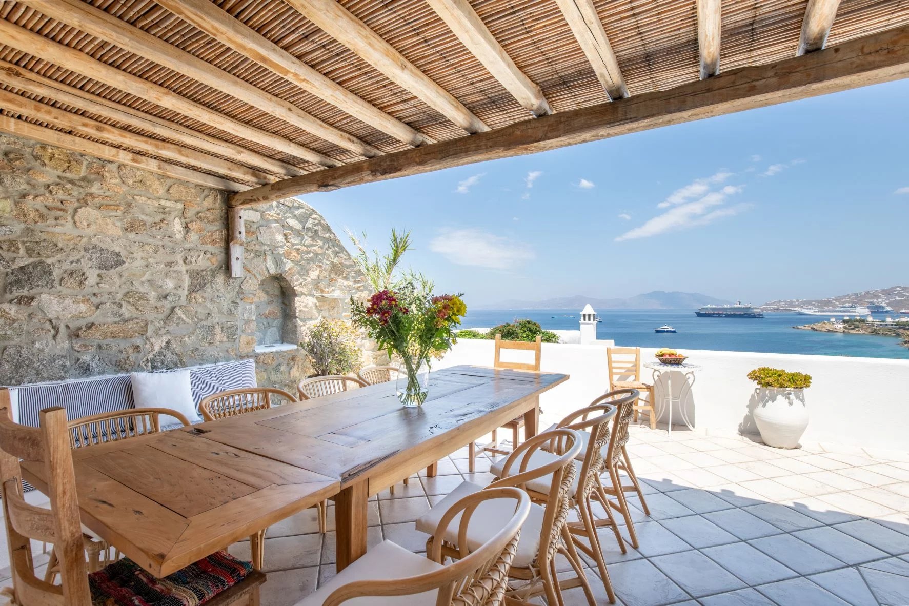 For Sale | Mykonos | 5 Bedroom | Pool | 4 Bathrooms + 1 Cloakroom | 277 sqm | Ref: 8001773 | € 3,500,000