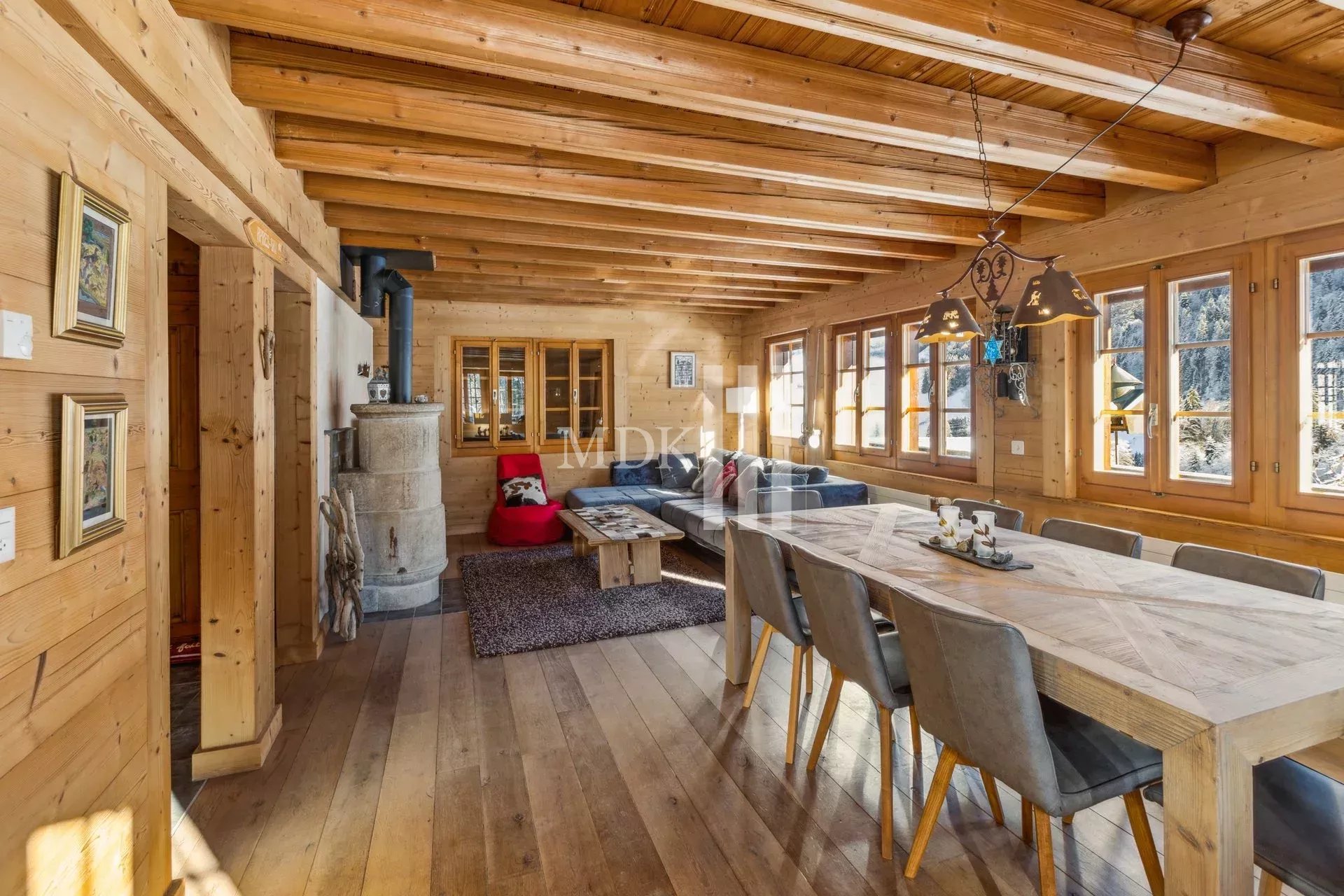 Chalet de charme à Val-d’Illiez – Une opportunité rare ! - Photo 2