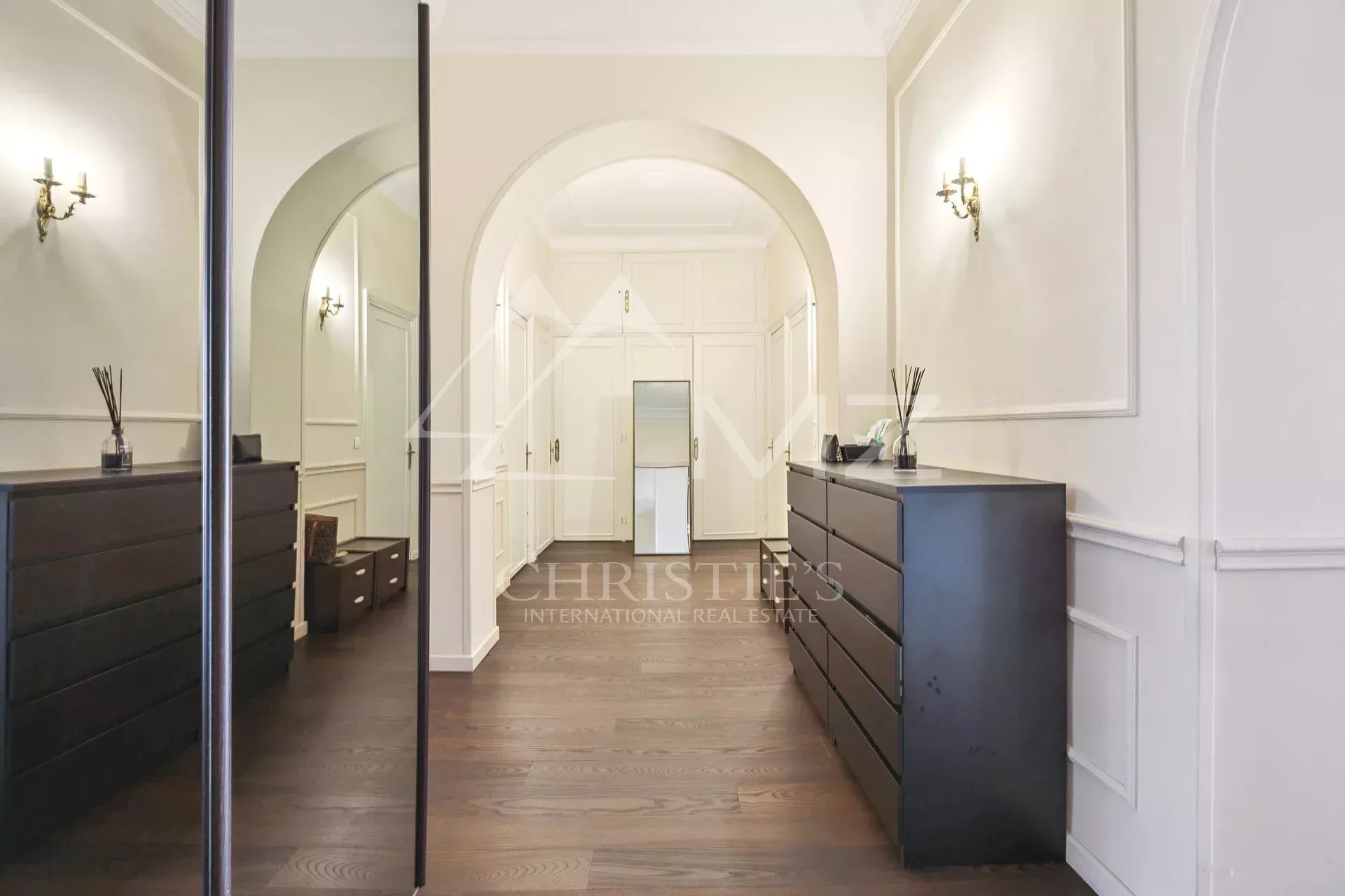 Apartment/Flat's Image 5