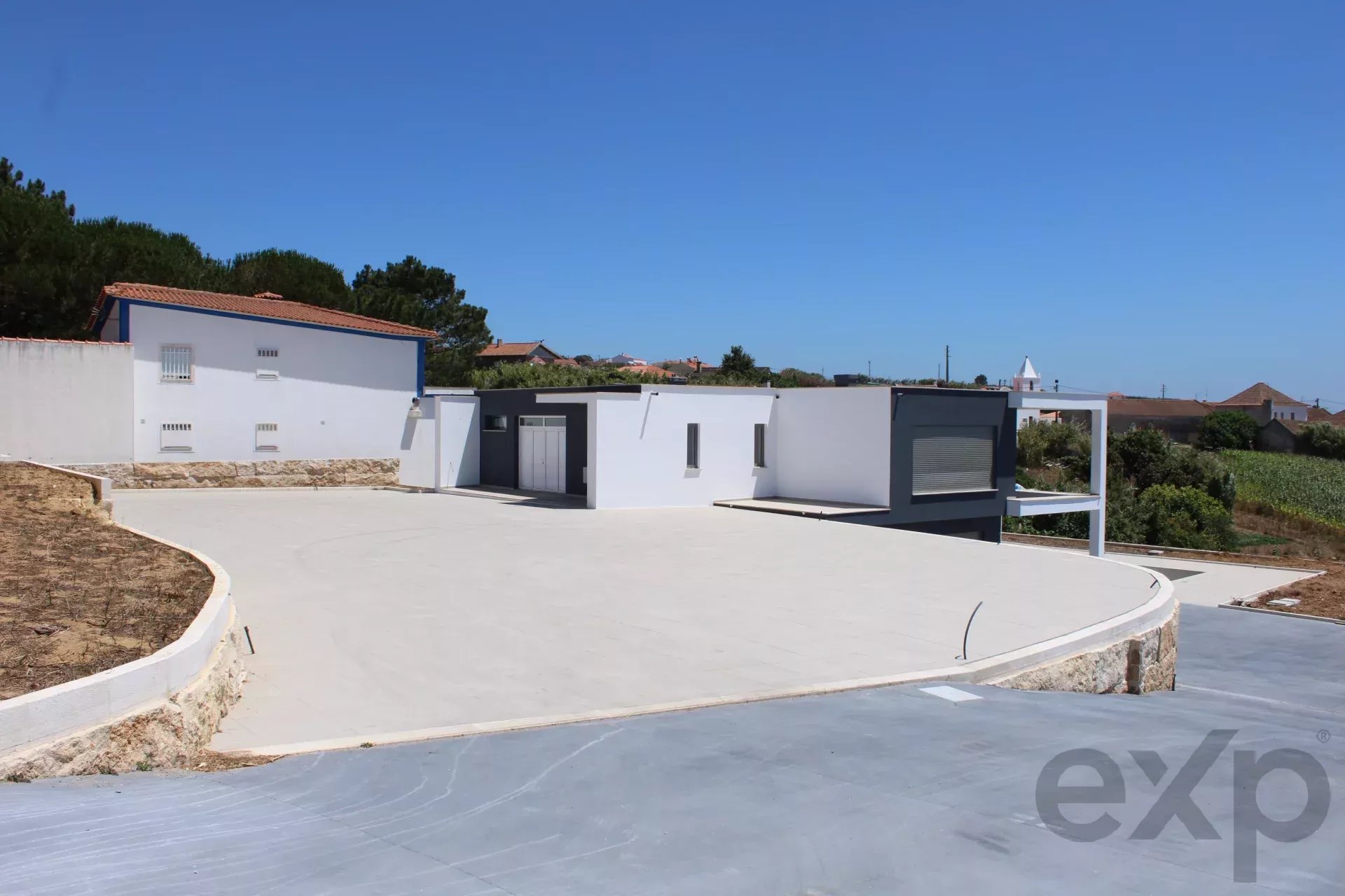 Modern house with pool and accessibility in Abelheira 86346762 image 1