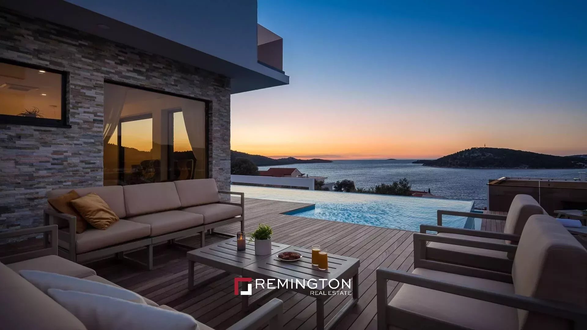 4 Bedroom Villa/Townhouse's Image 32