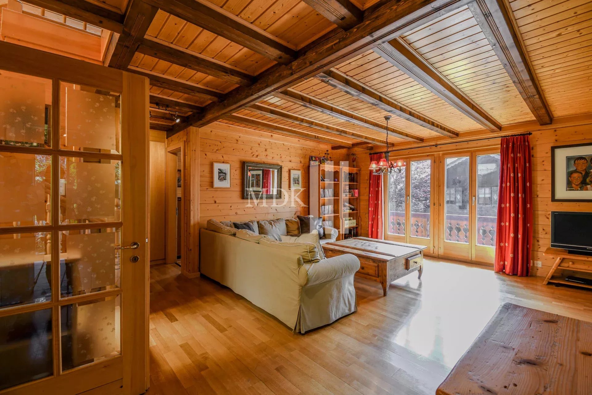 Magnifique chalet idéalement situé au cœur du village - Photo 3