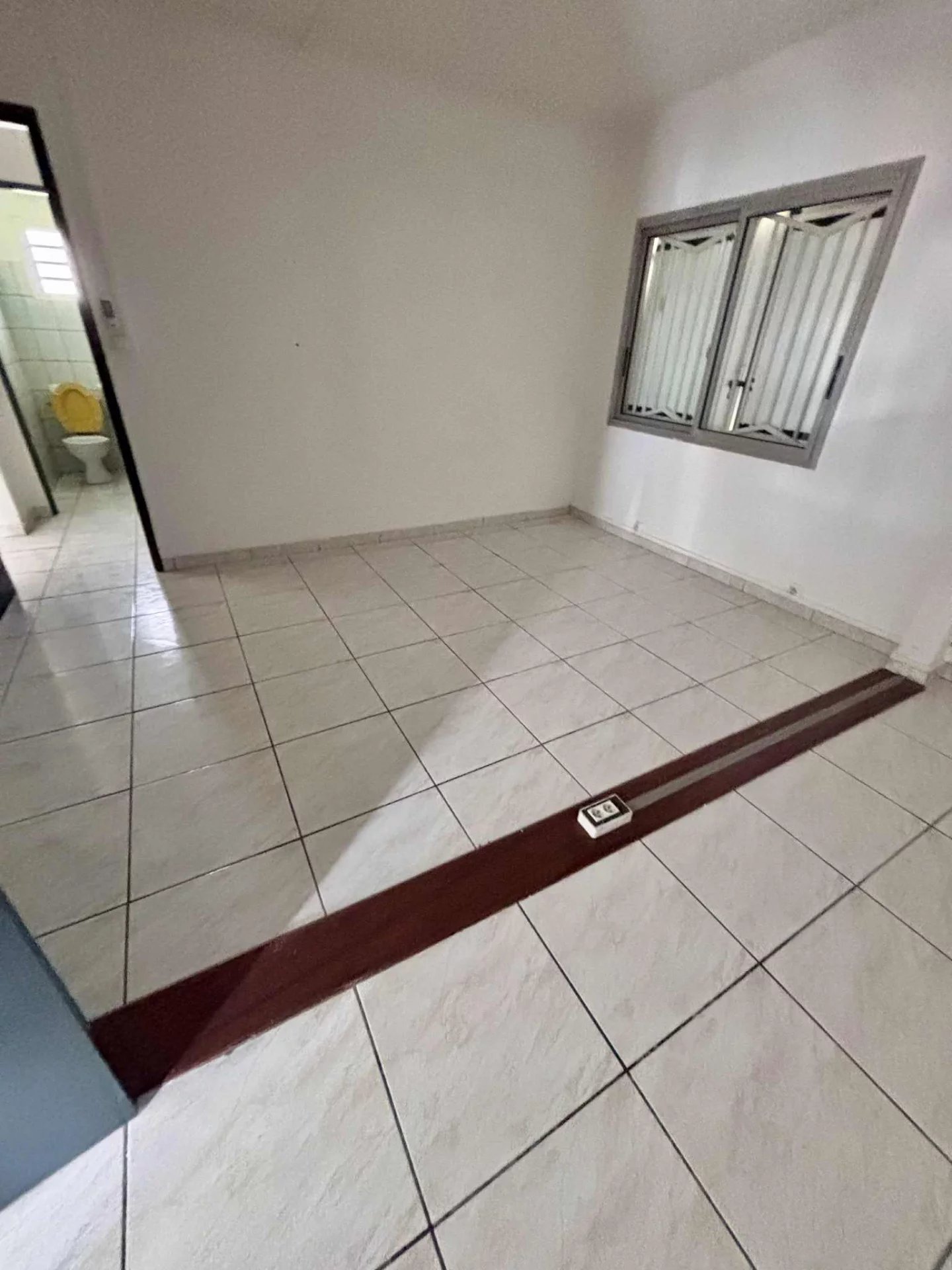 Location Local Saint-Benoît