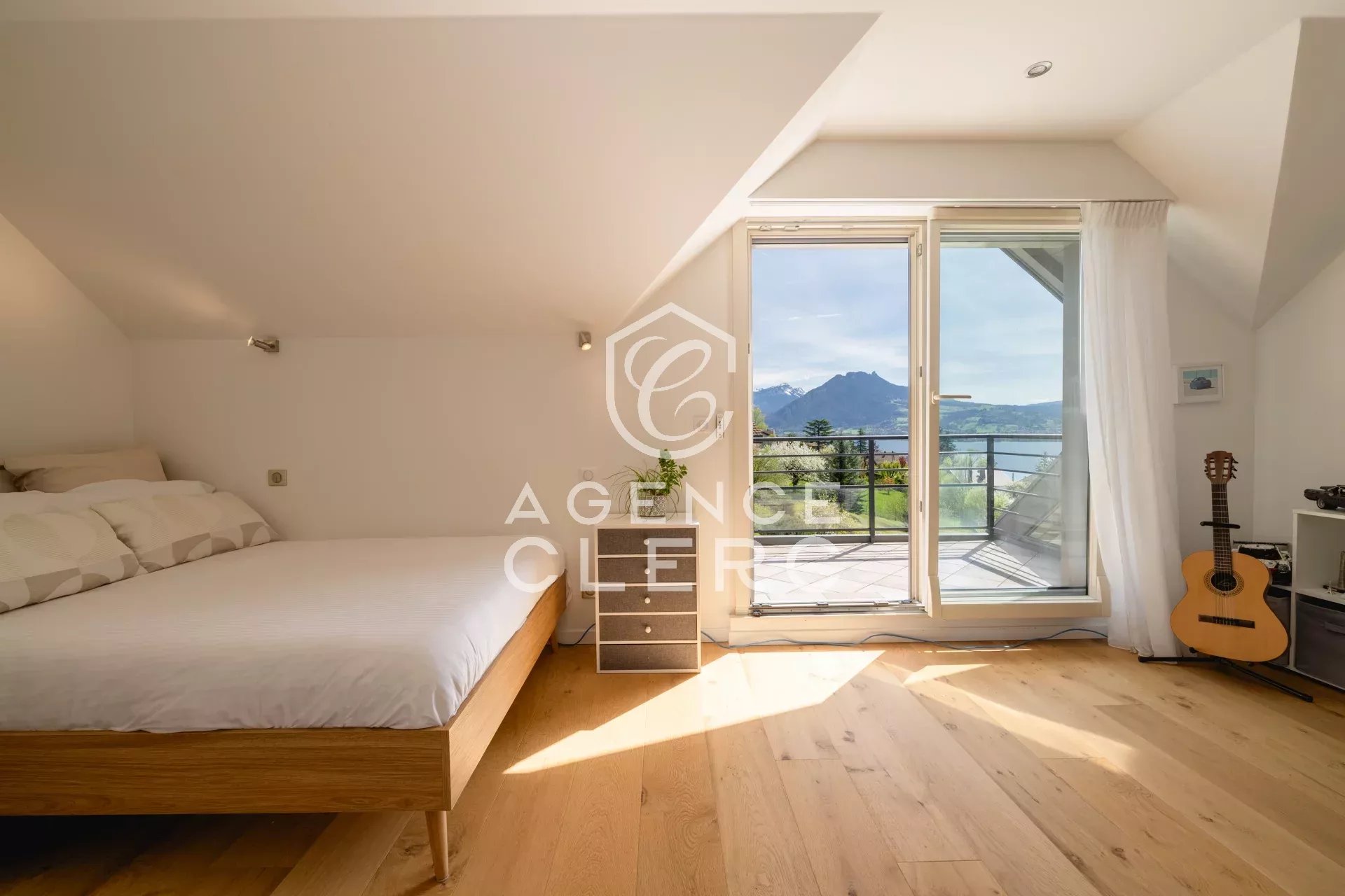 6 Bedroom Villa/Townhouse's Image 11