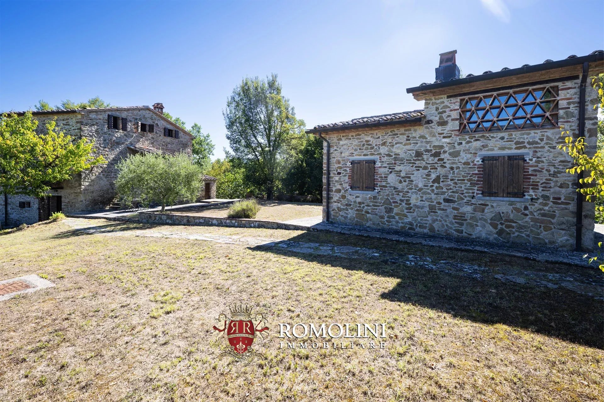 8 Bedroom Villa/Townhouse's Image 59