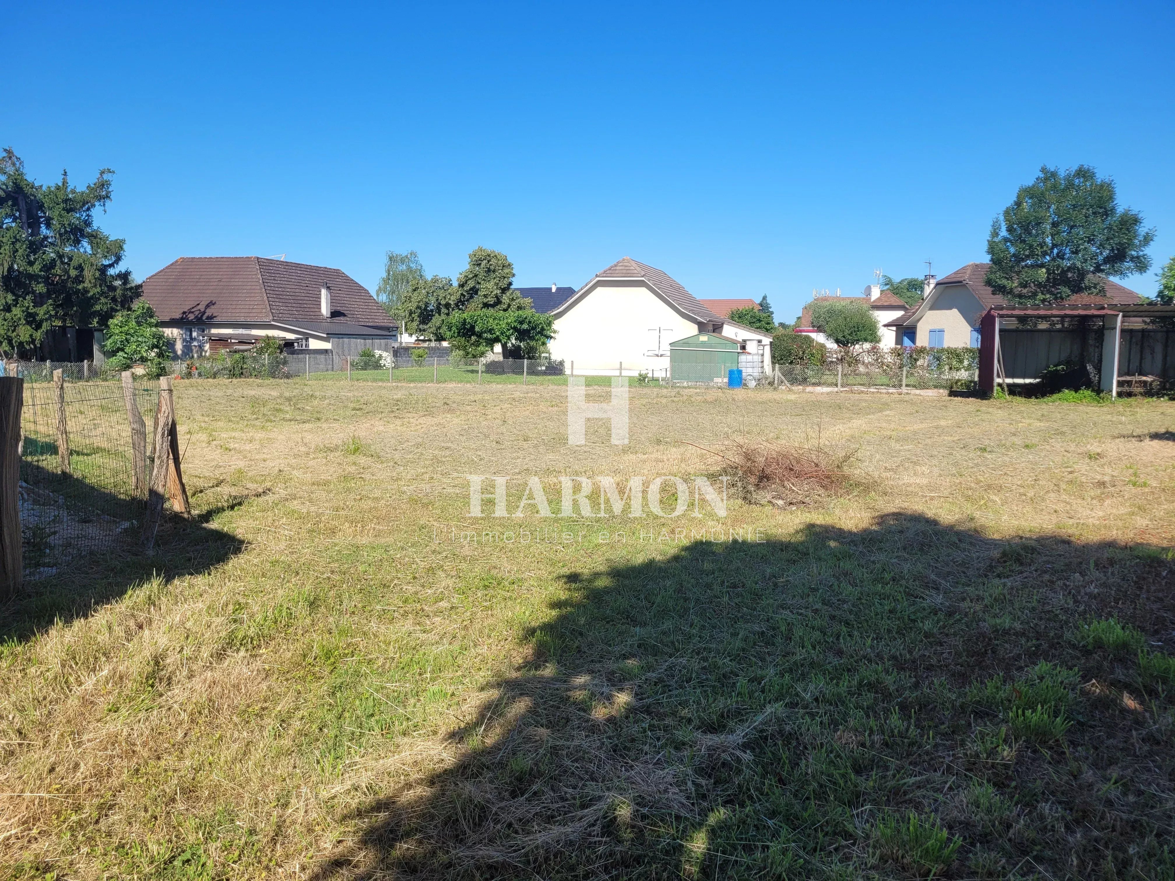 Harmon : à vendre beau terrain plat proche centre ville