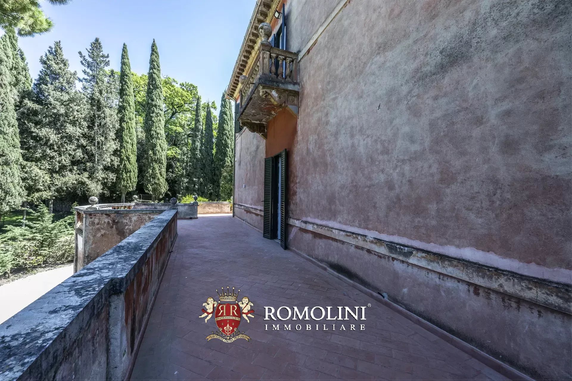 8 Bedroom Villa/Townhouse's Image 54