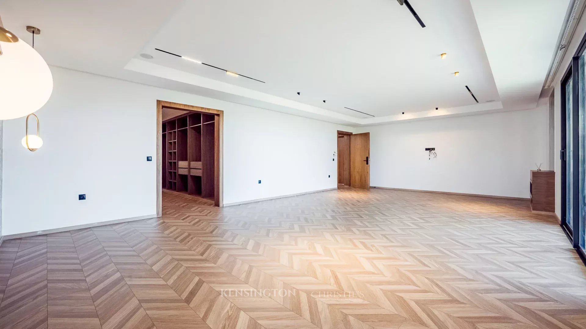 5 Bedroom Villa/Townhouse's Image 16