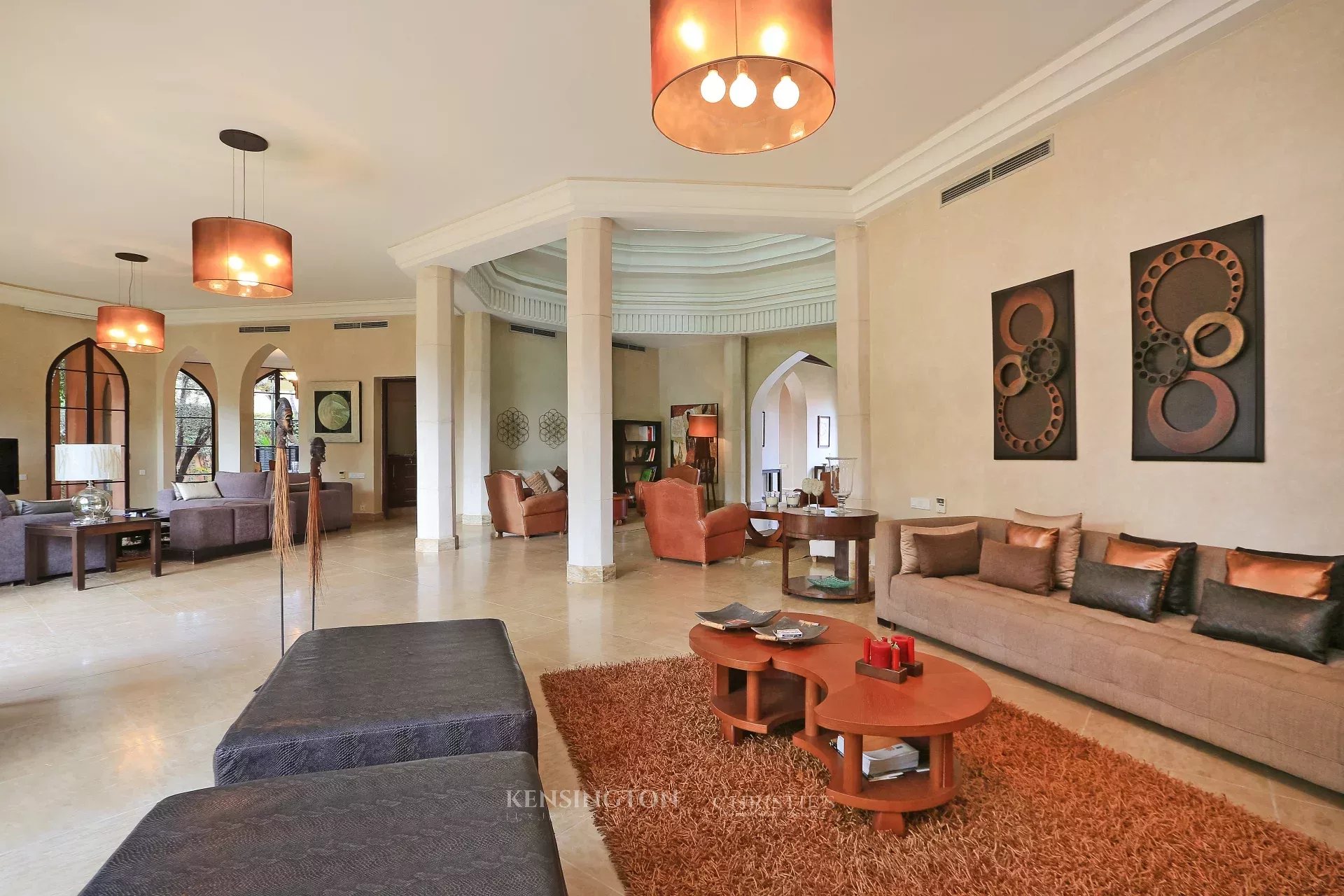 6 Bedroom Villa/Townhouse's Image 11