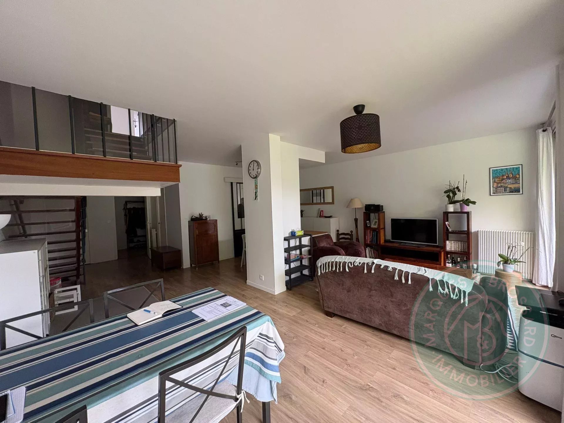 Agence immobilière de 