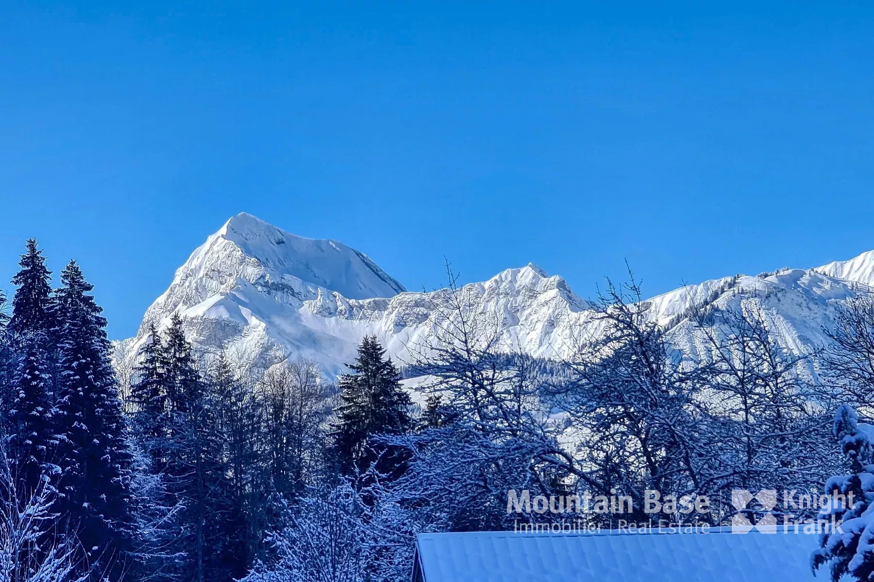 Photo of Exceptional, ski-in, ski-out new-build 6-bedroom chalet with pool close to the ski slopes