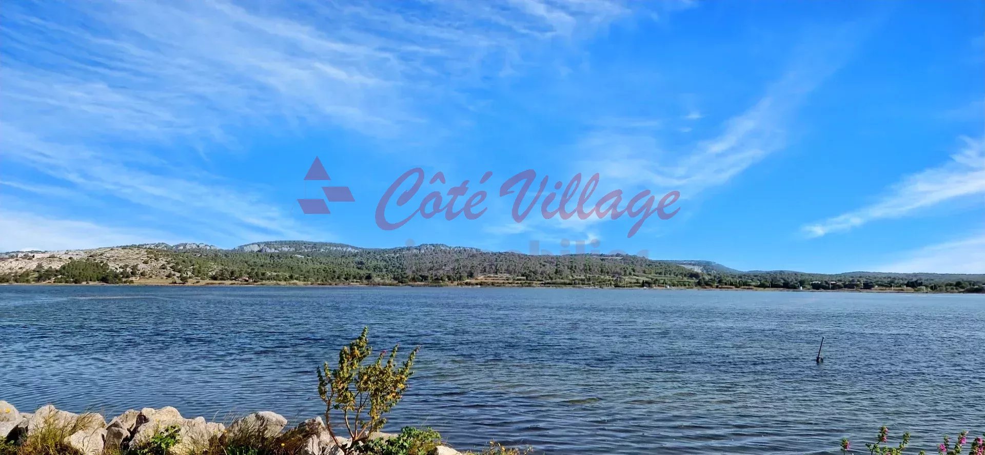 RARE maison de village t4 avec garage vue etang