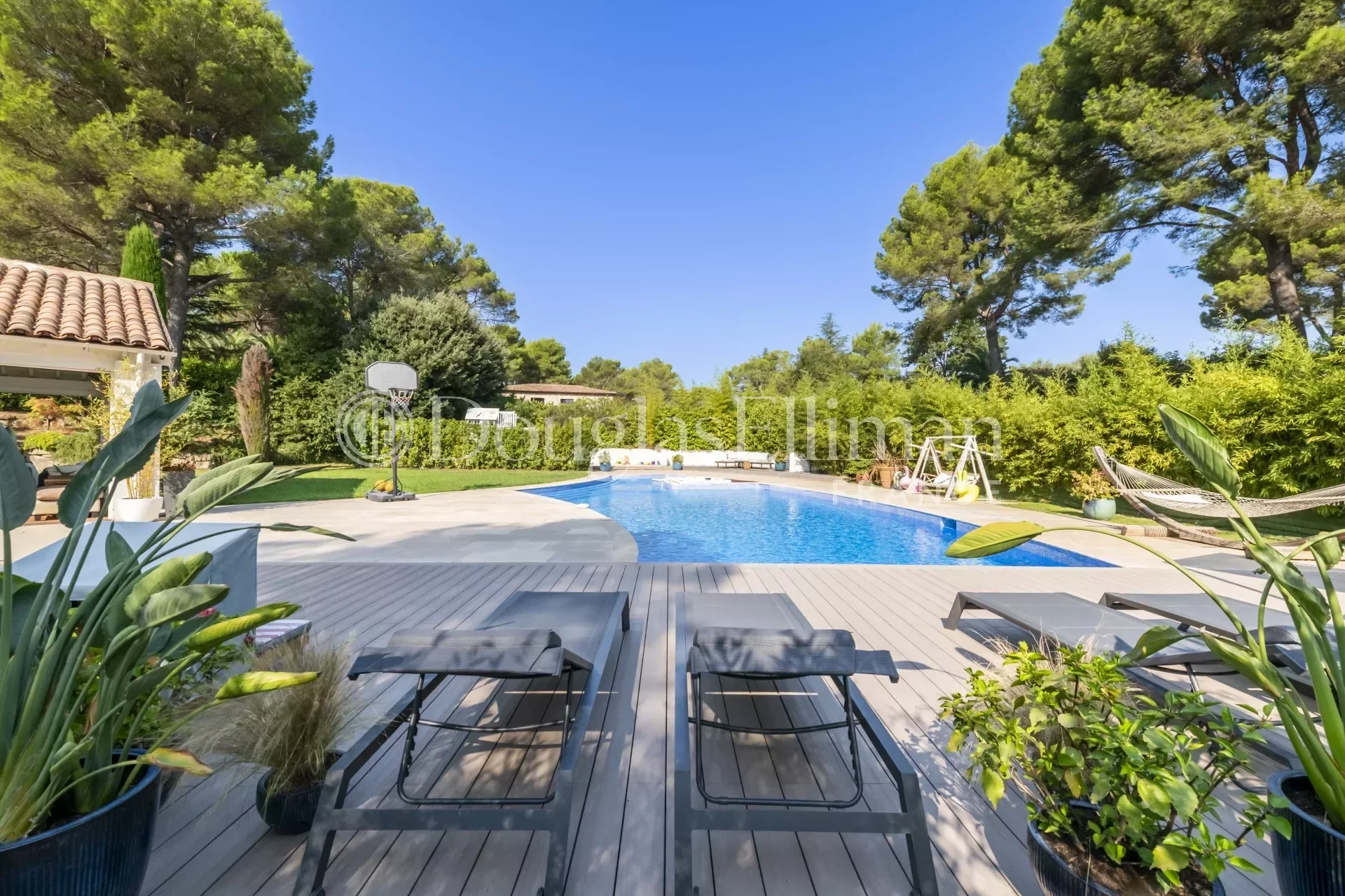 MOUGINS – Luxurious villa in Parcs de Mougins - Picture n°3