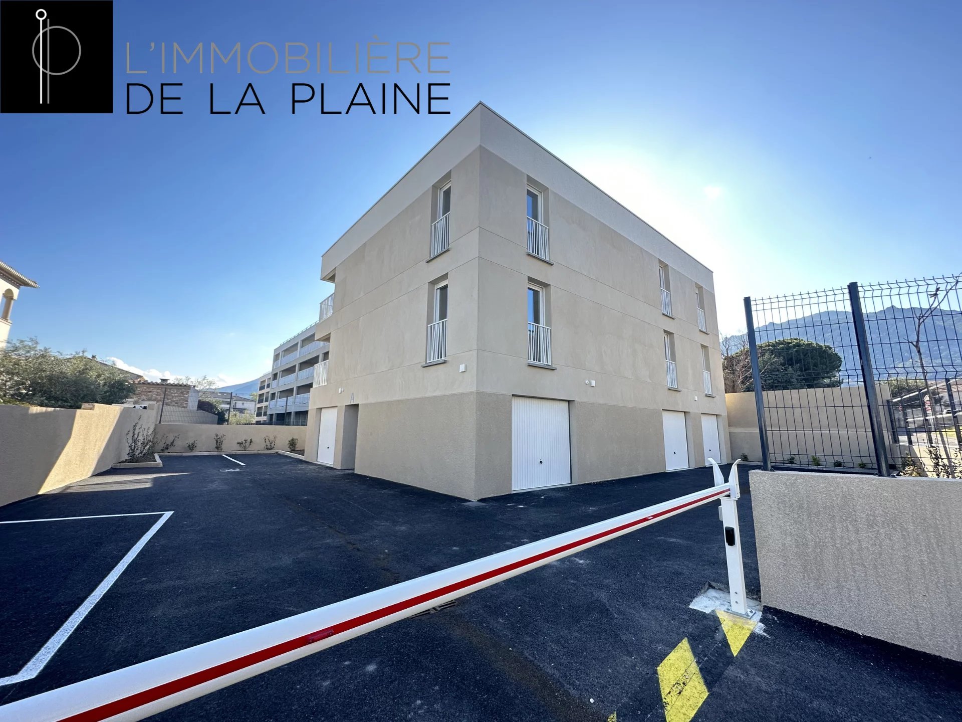 A louer - Garage à Biguglia