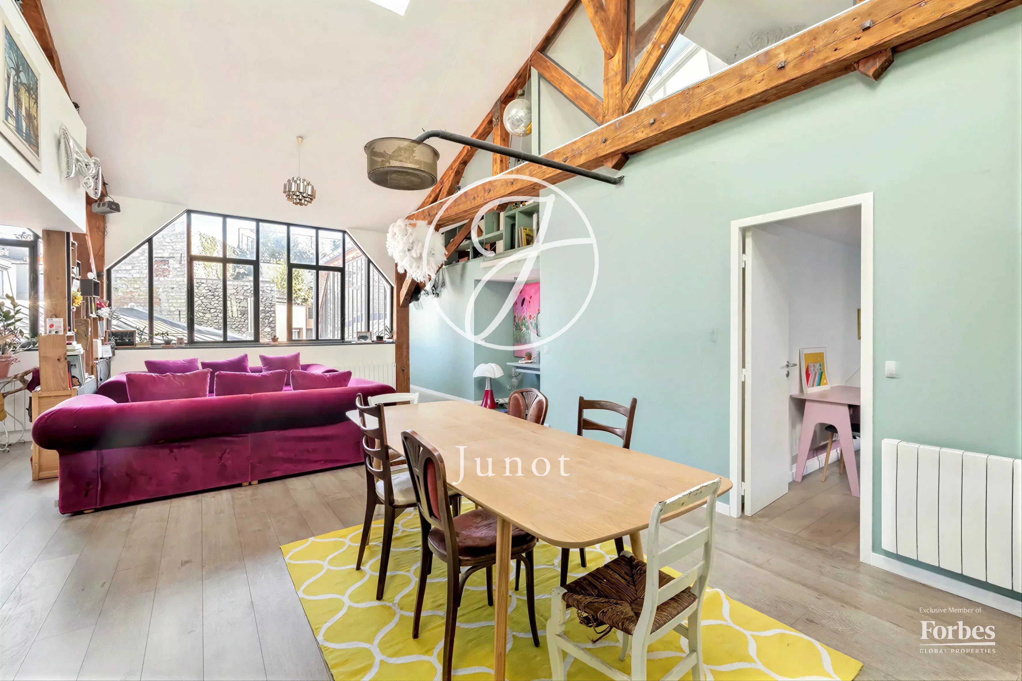 Paris 18e - LAMARCK / CAULAINCOURT - Appartement style loft - 131,62m² Carrez - 174,38m² au sol - 5 chambres