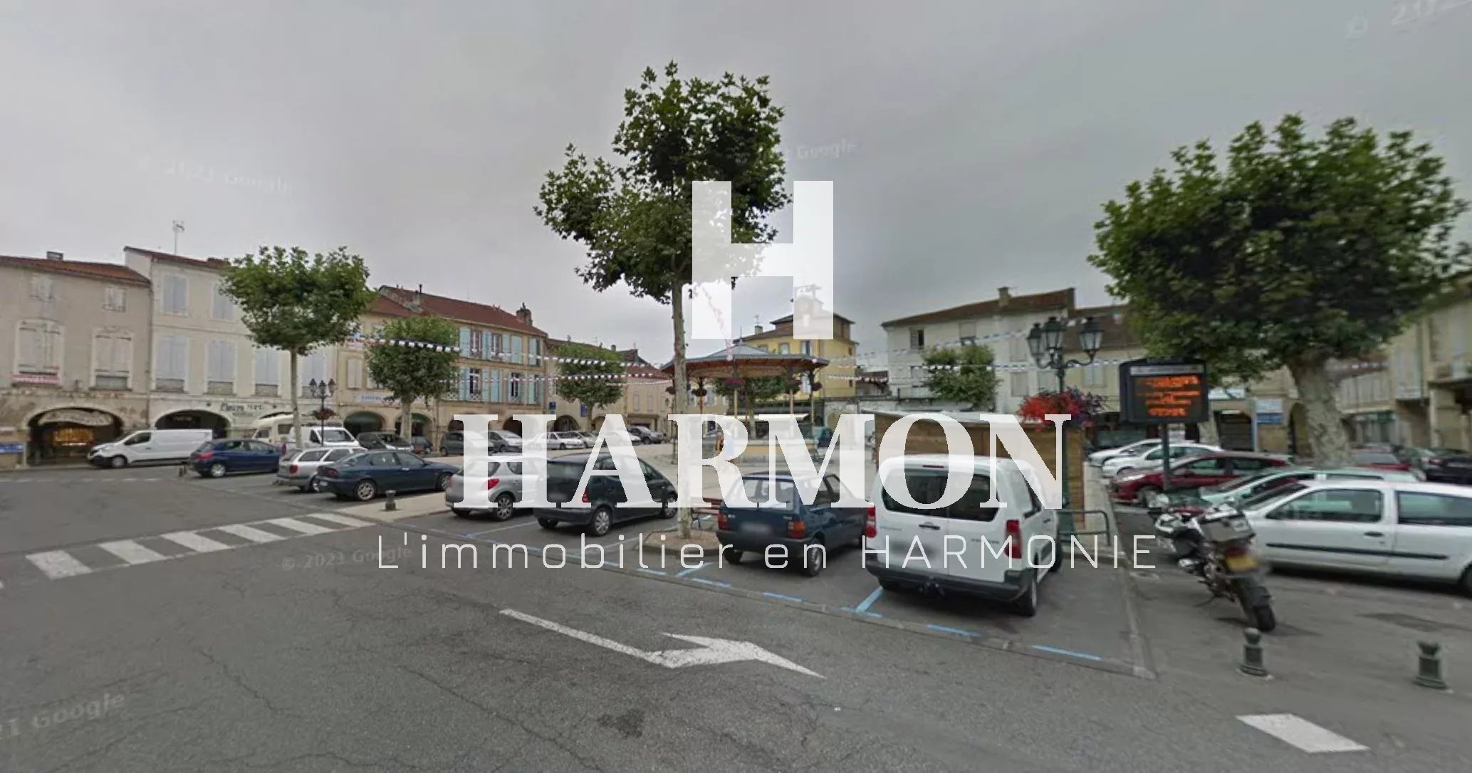 Harmon à vendre : fond de commerce local commercial au centre ville de Mirande - Photo 2