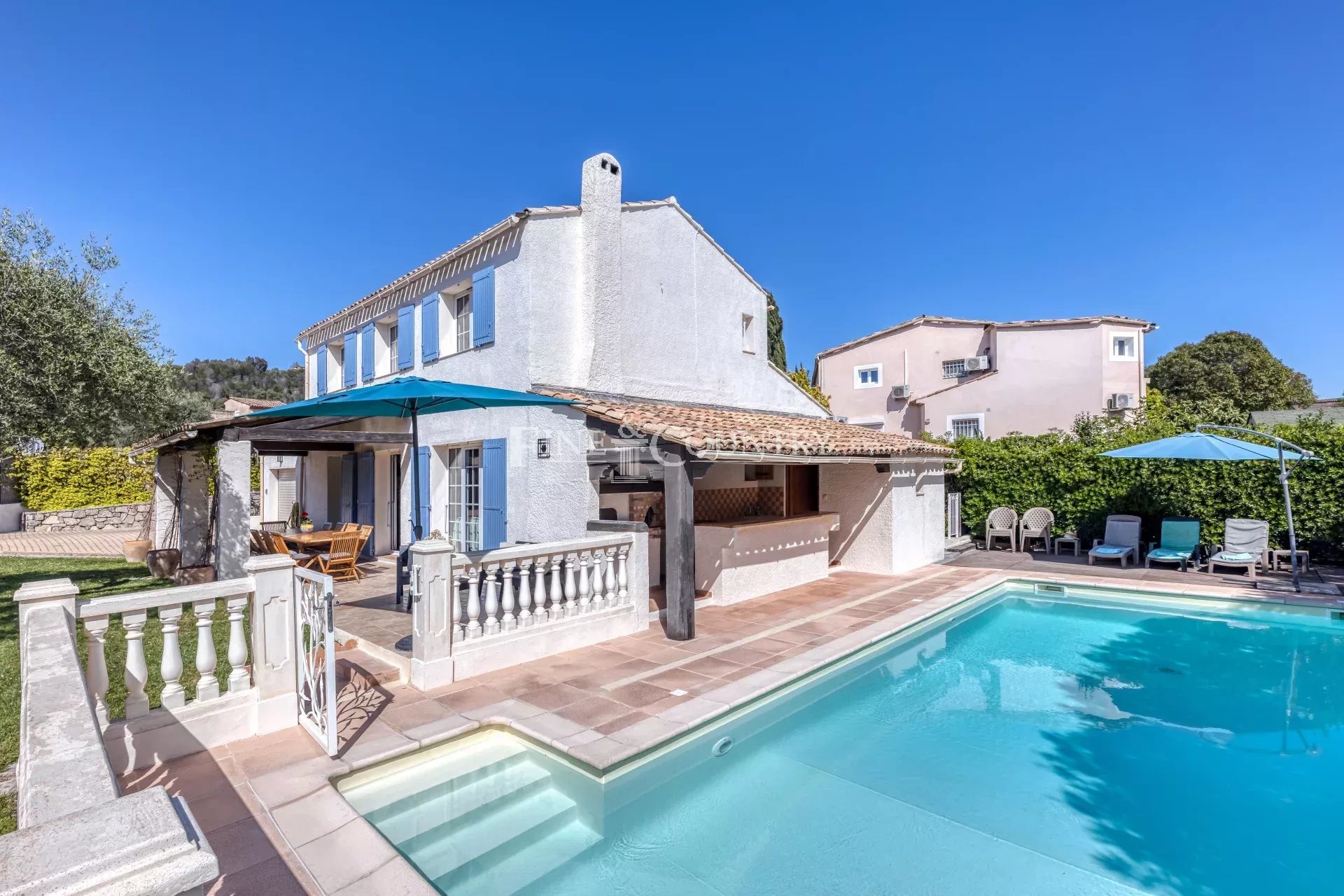 Photo of For Sale Villa in La Roquette-sur-Siagne