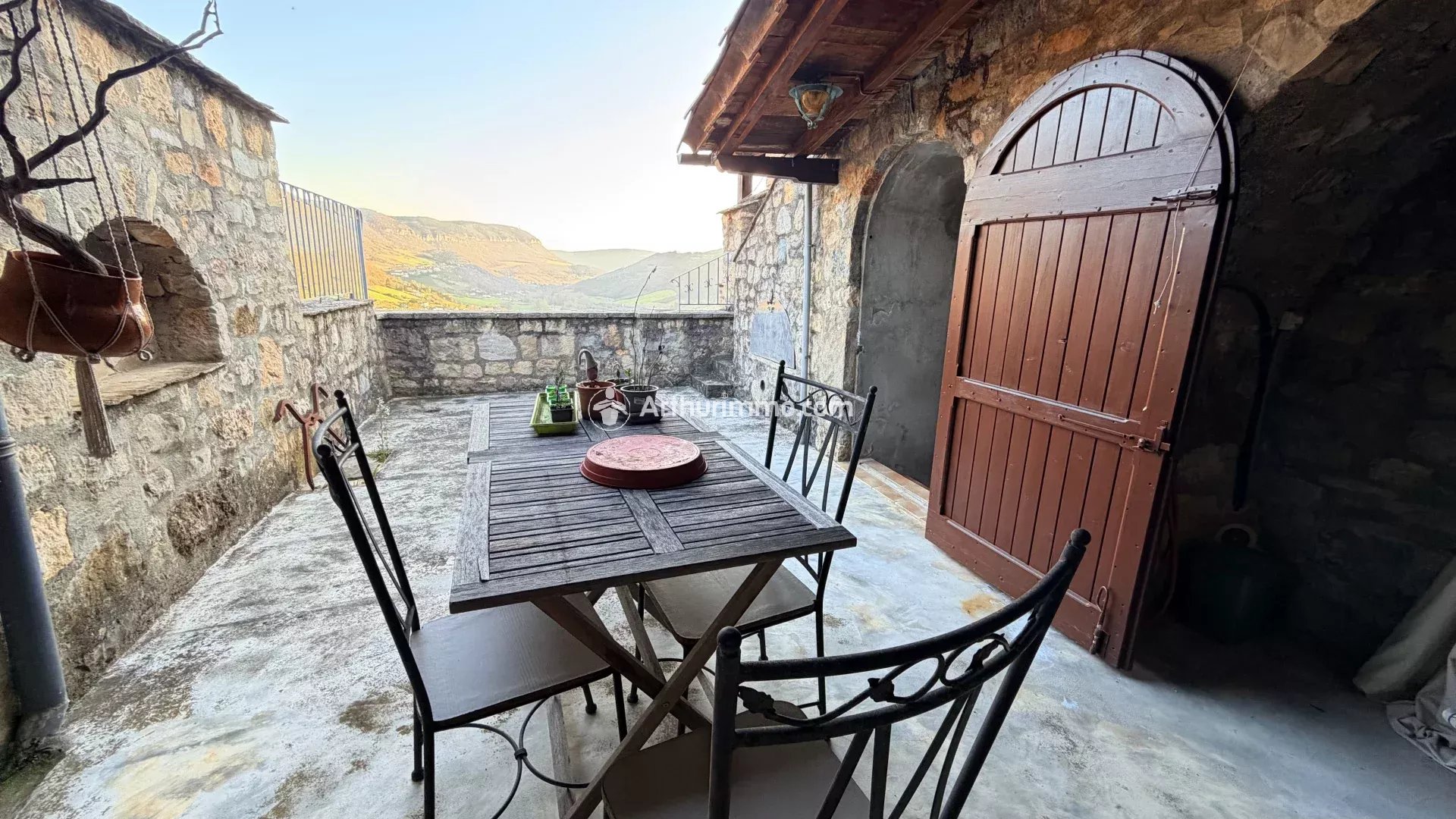 Charmante maison de village à Compeyre, 115 m², 6 pièces