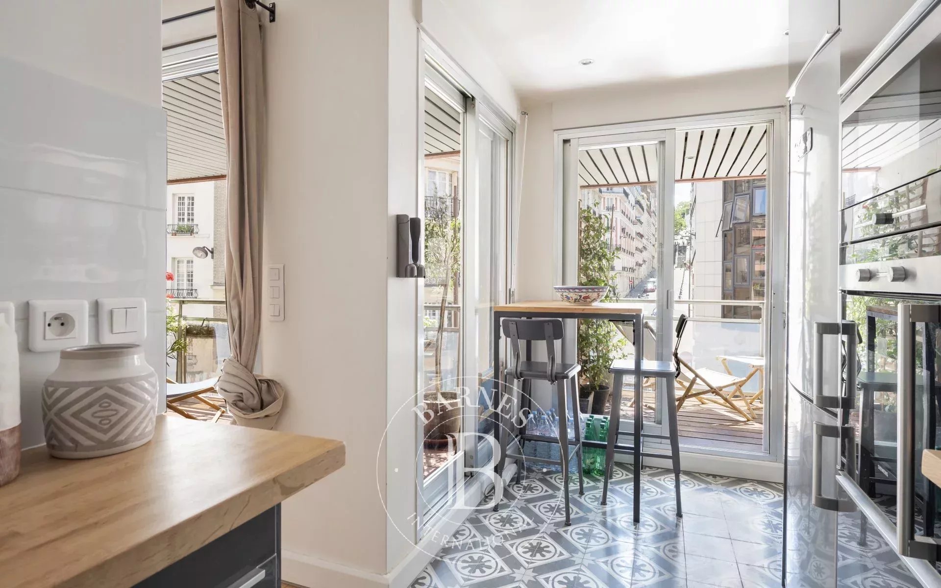 Daire Paris 18ème - picture 5