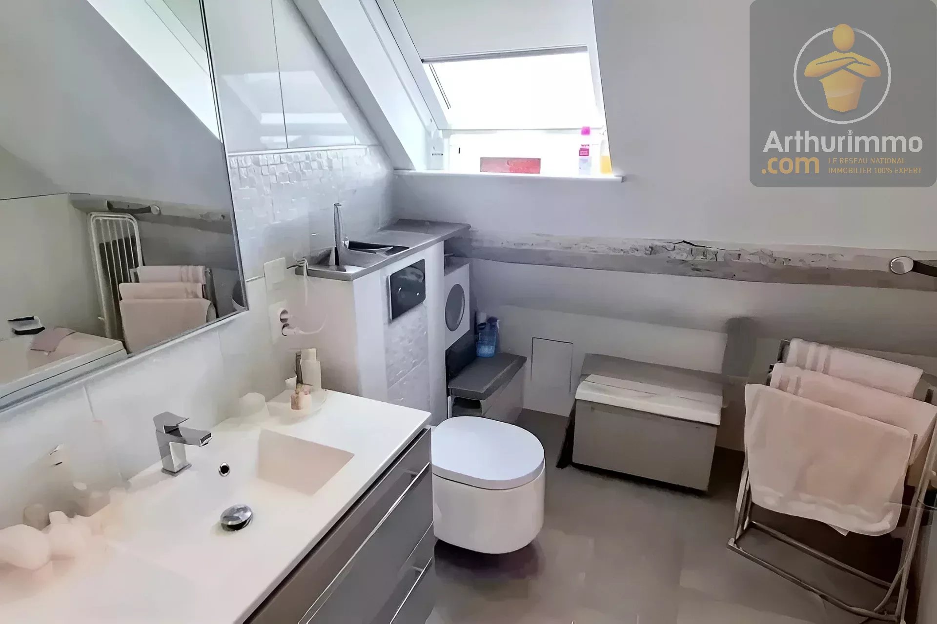 Ensemble immobilier à Avaray — photo 17
