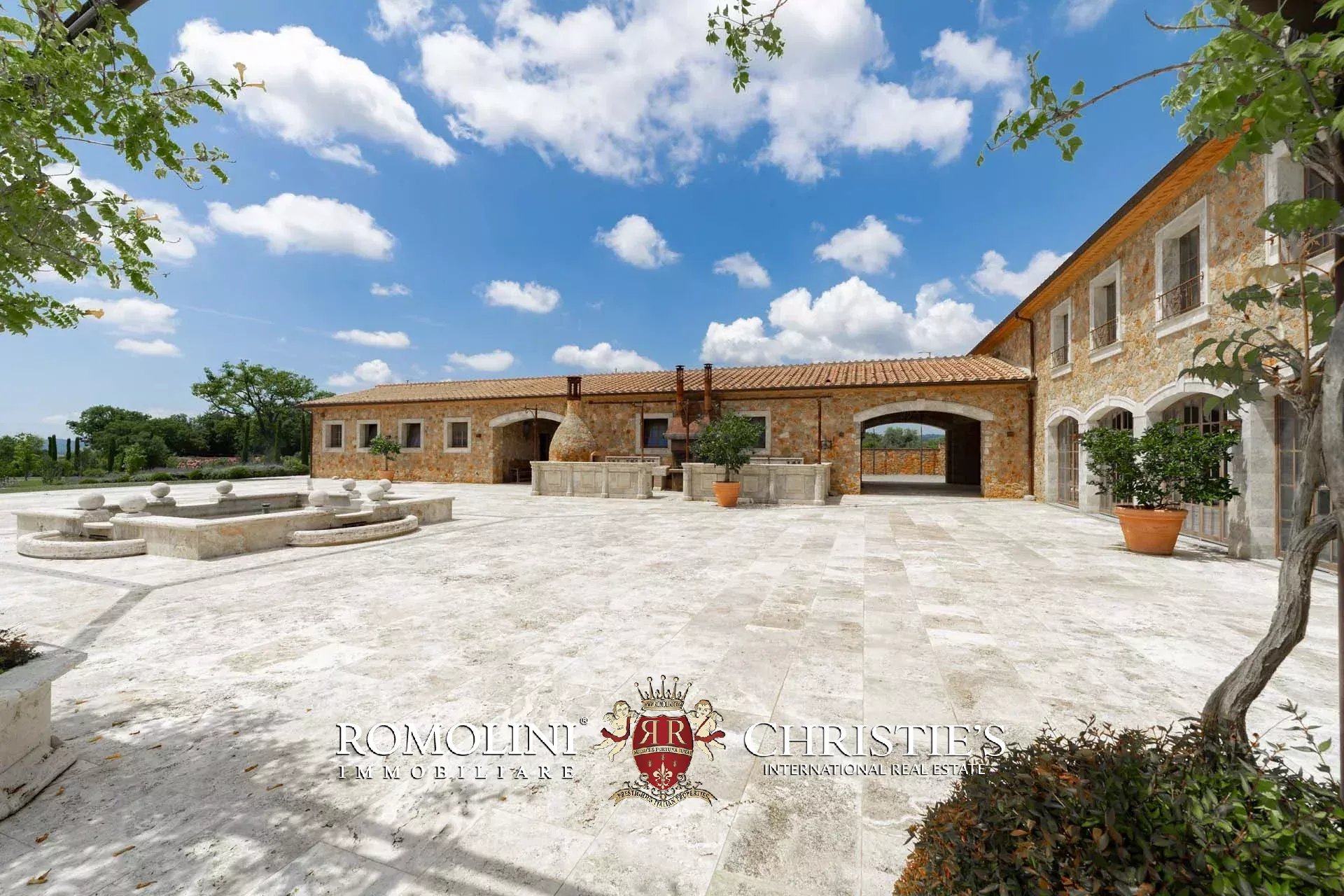 17 Bedroom Villa/Townhouse's Image 24