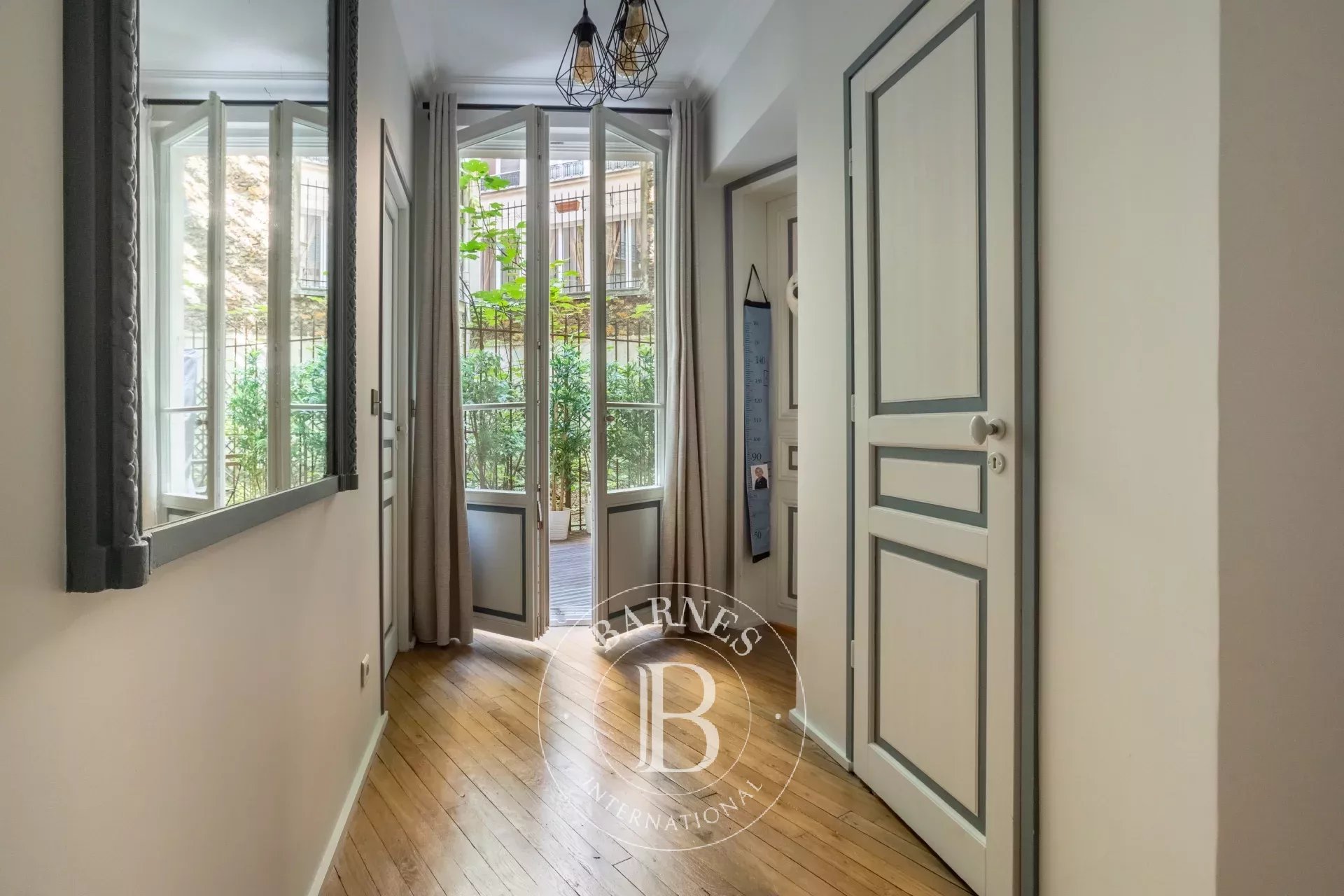 Paris  - Apartment 4 Bedrooms - picture 17