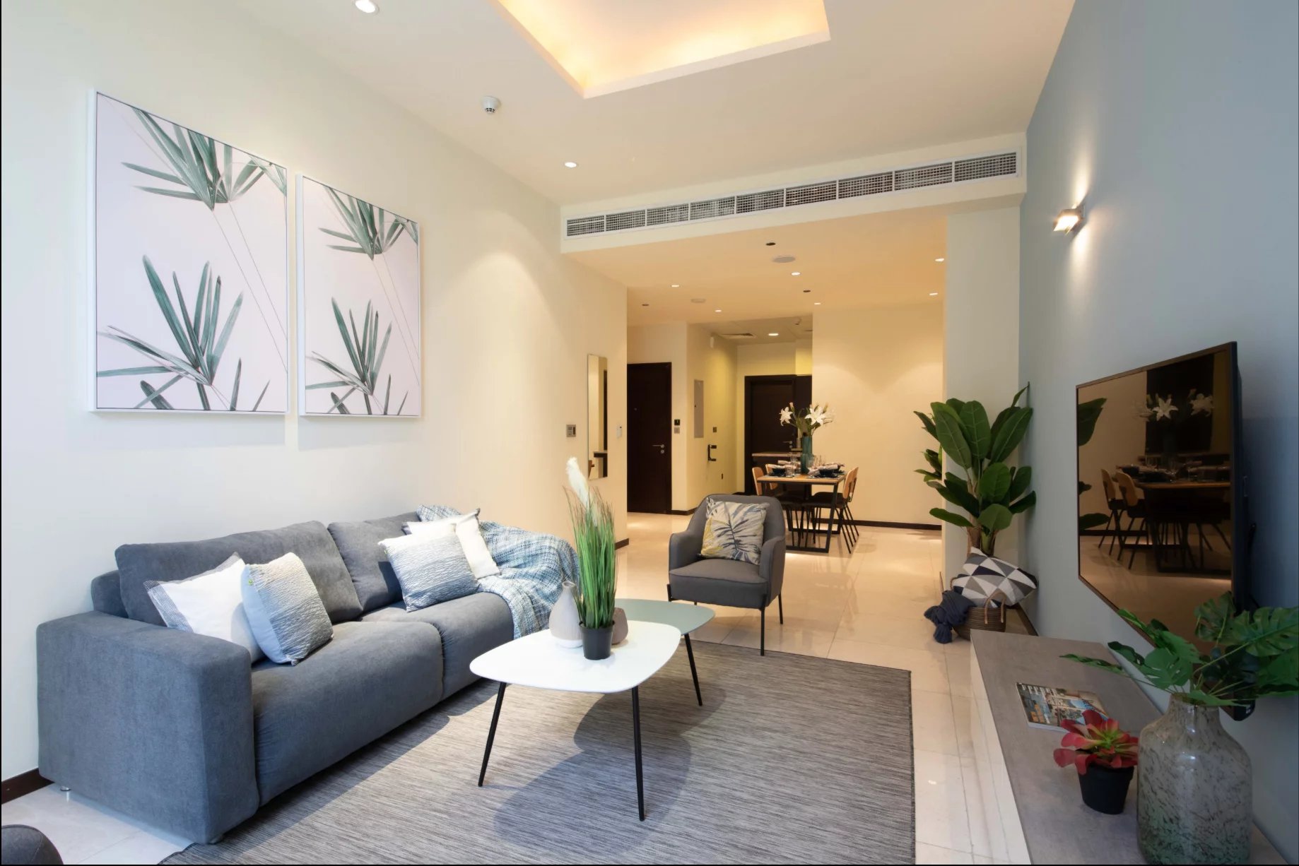 Dubai - Apartment - Holiday Rental - 3 Persons - 1 Bedroom - Swimming Pool - Beach.