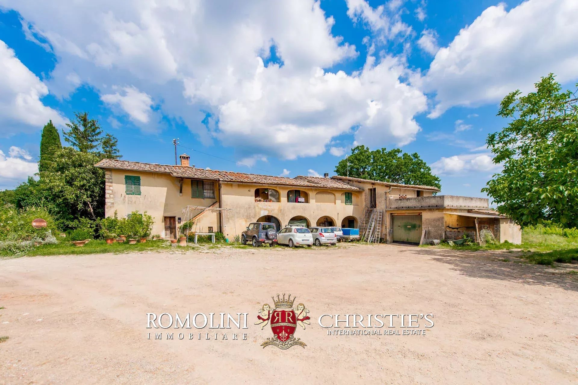 16 Bedroom Vineyard's Image 33