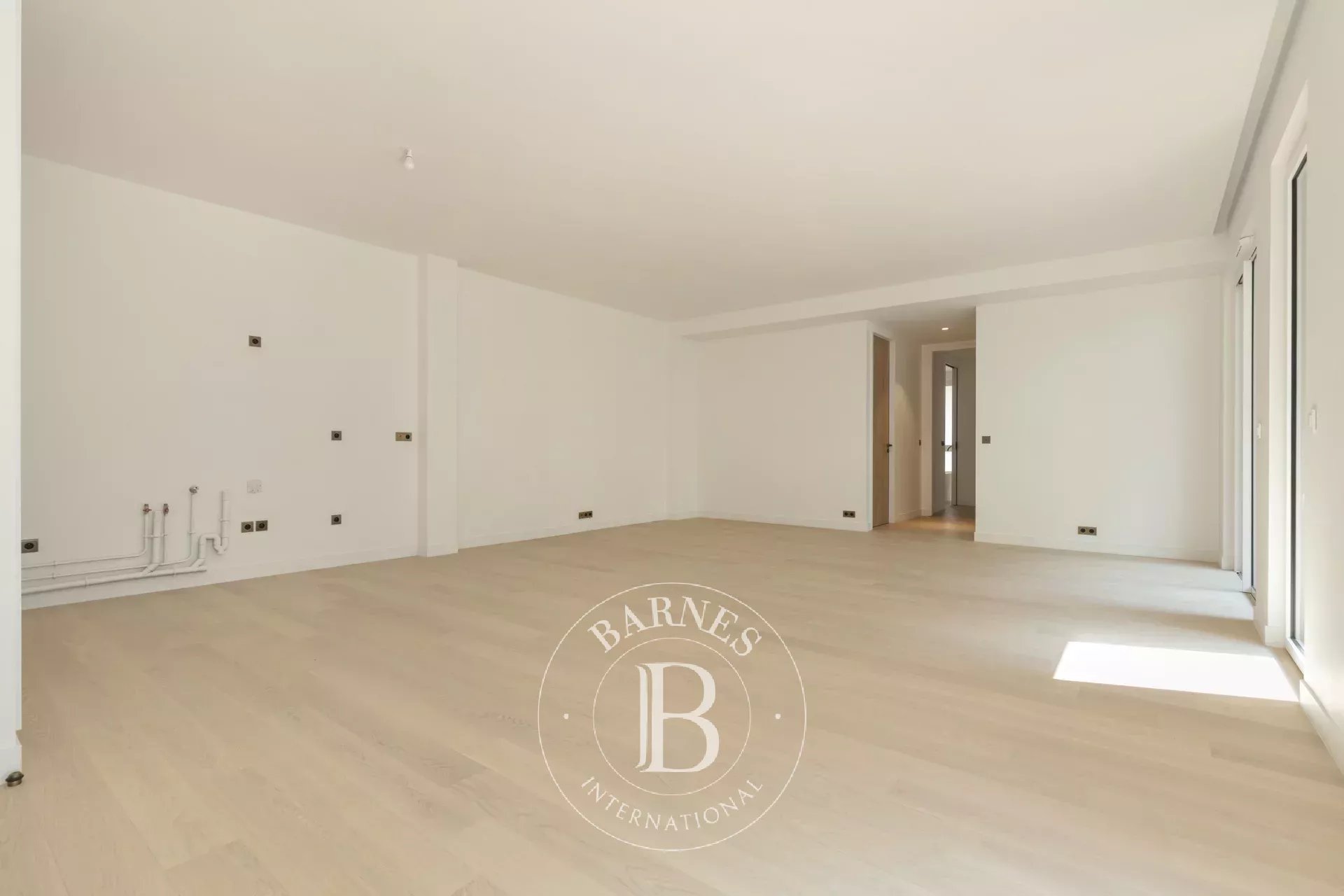 Daire Paris 8ème - picture 5