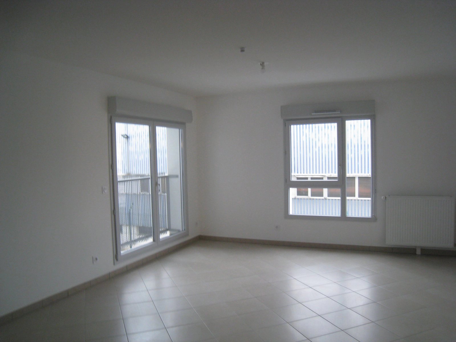 480586 Location Villeurbanne