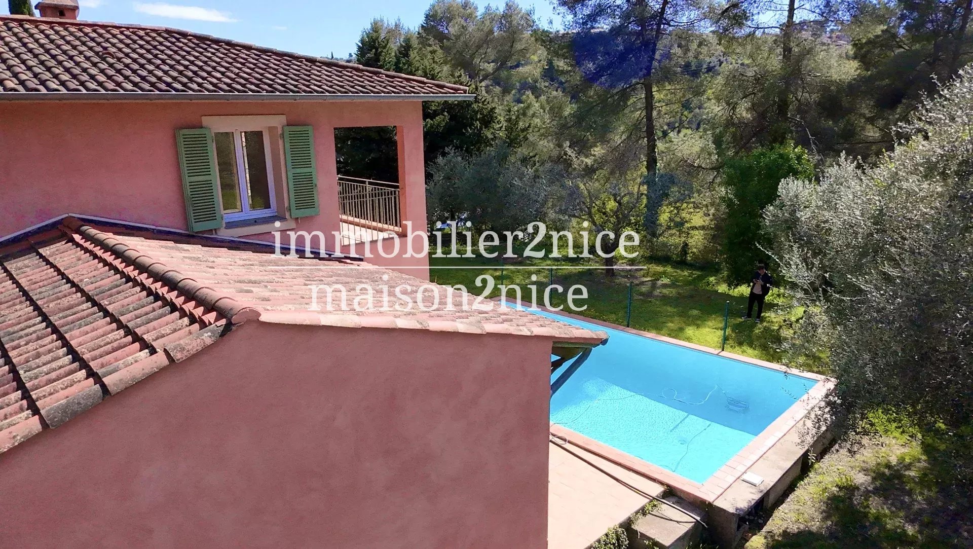 Agence immobilière de 