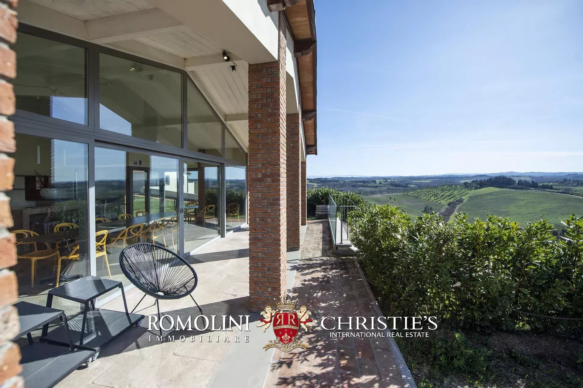 11 Bedroom Vineyard's Image 22