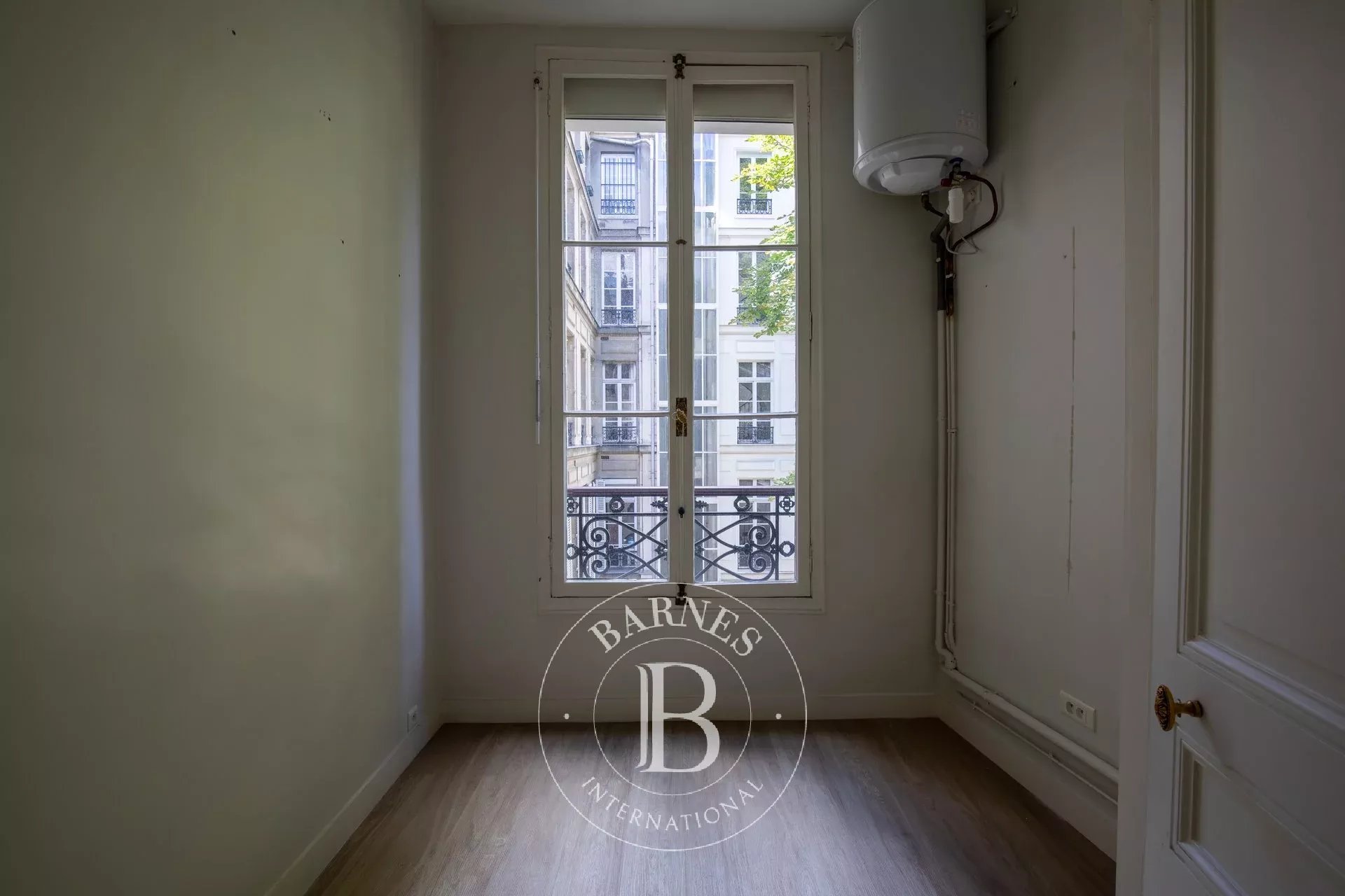 Daire Paris 8ème - picture 12