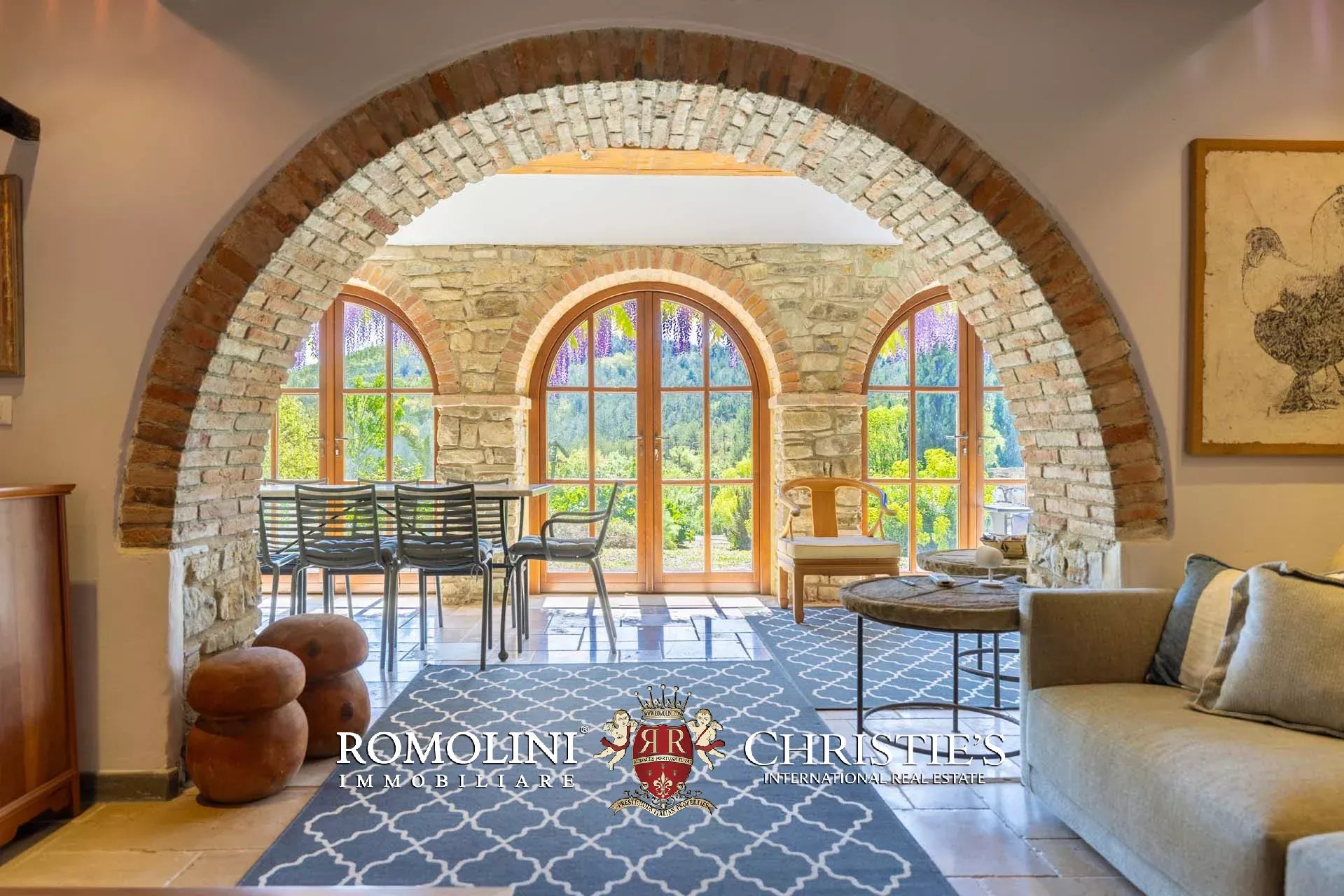 9 Bedroom Villa/Townhouse's Image 26