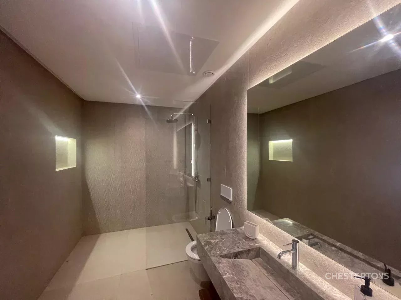  Image of Villa - 5 Bedrooms - 5 Bathrooms for Sale in Marrakech-Ménara-Marrakech-Morocco, Image 52