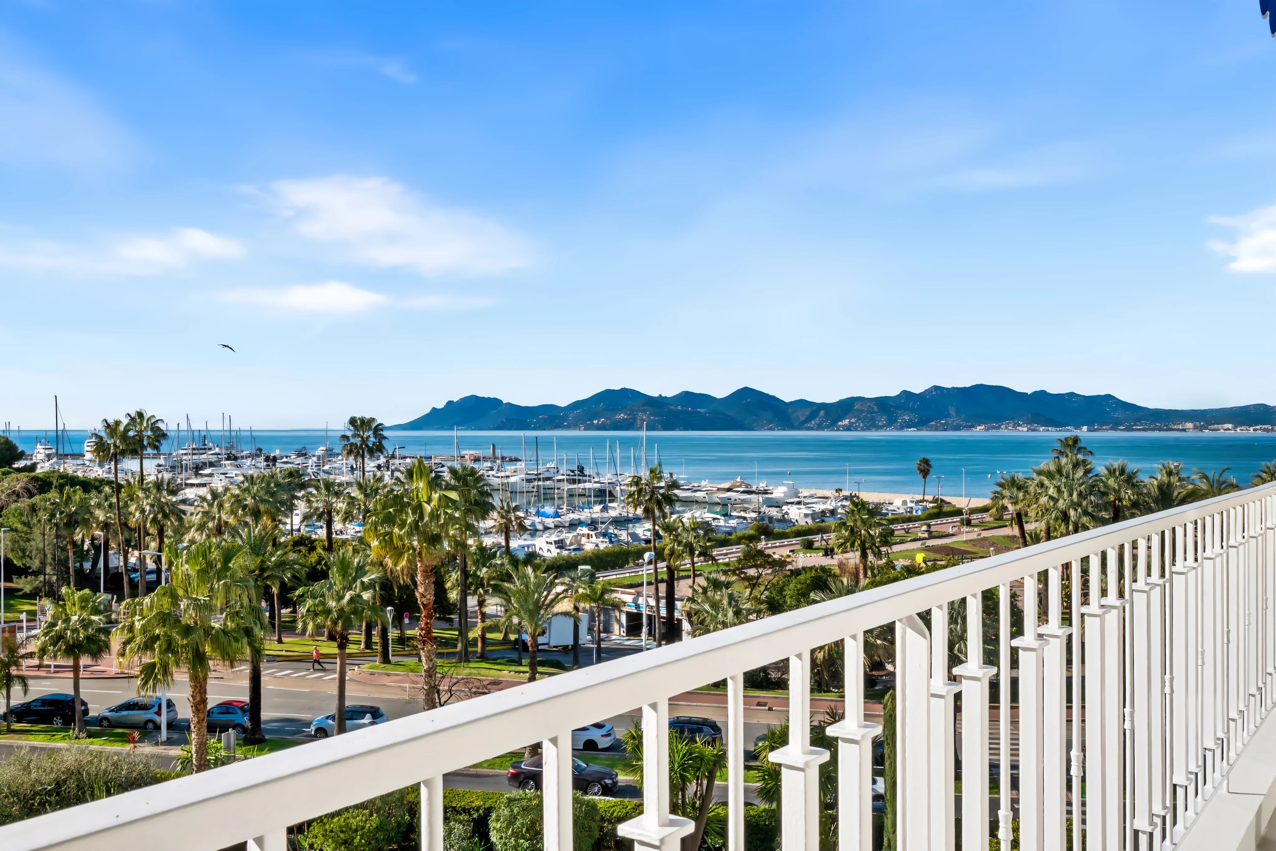 CROISSETTE - 3-ROOM APARTMENT SEA VIEW