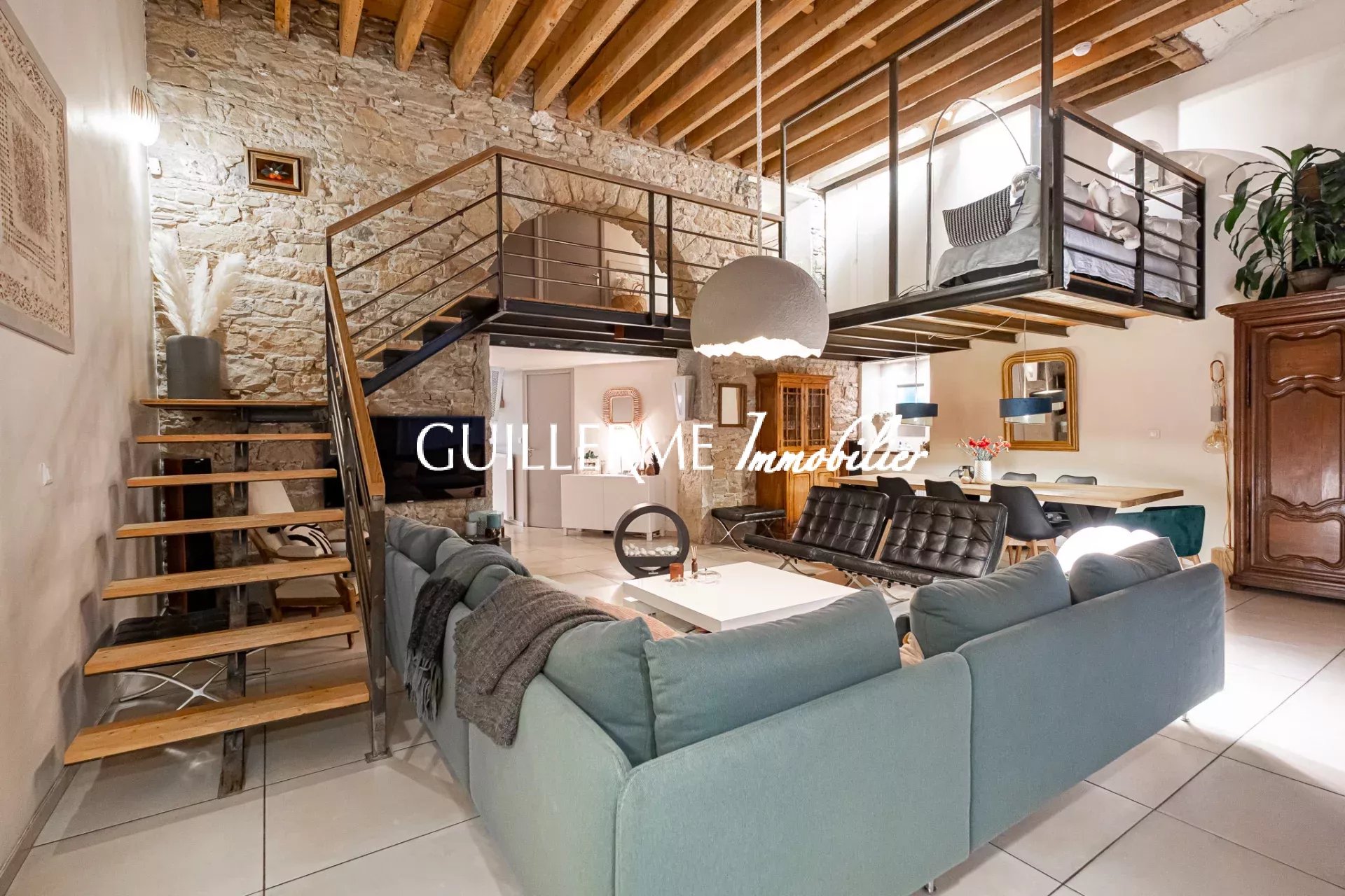 Agence immobilière de 