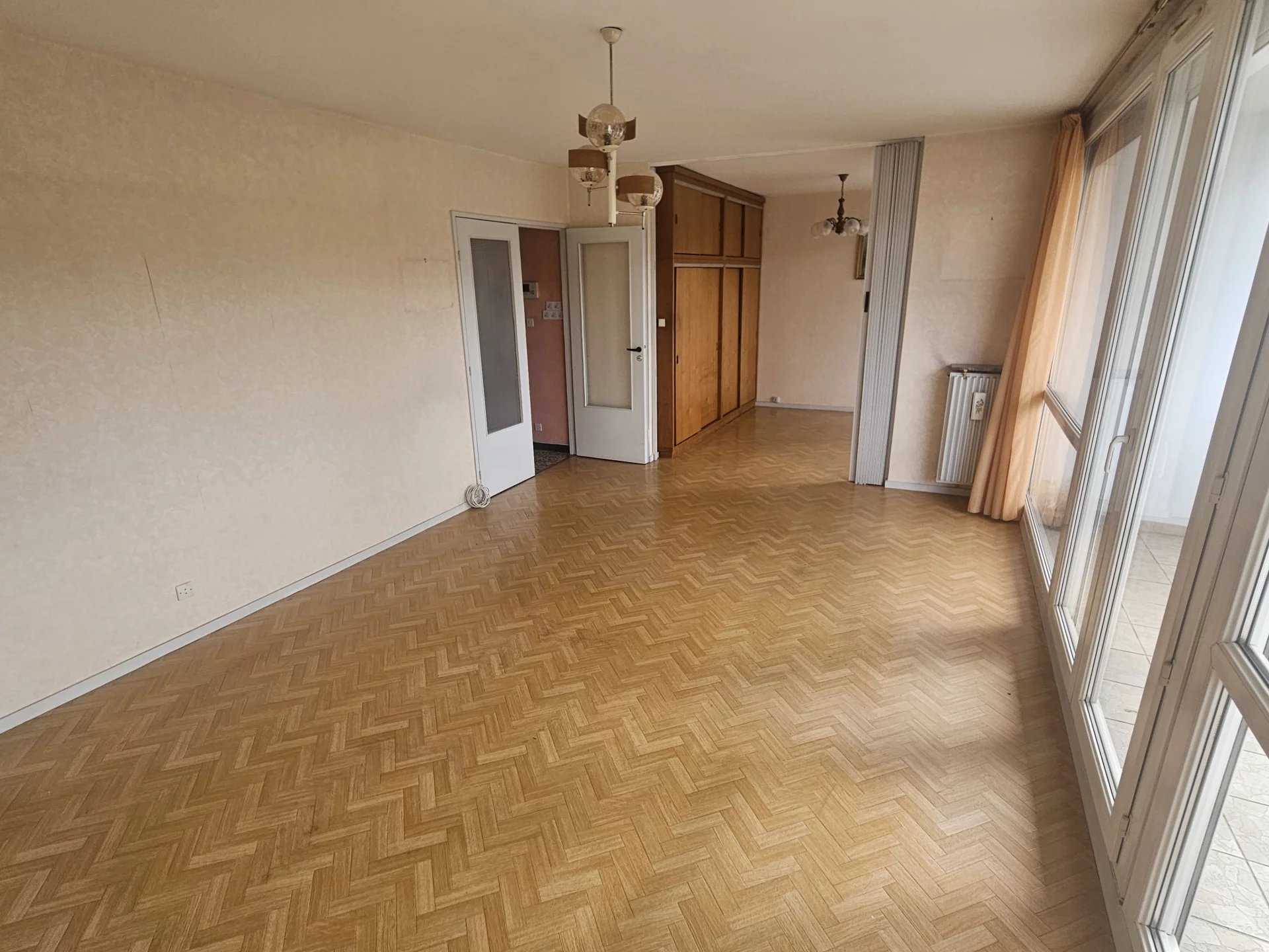 Montplaisir - T5 avec garage et balcons