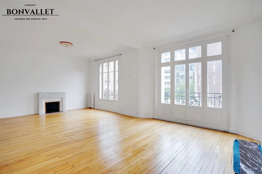 Appartement 4 pièces au cœur du 15ème arrondissement - Charme et