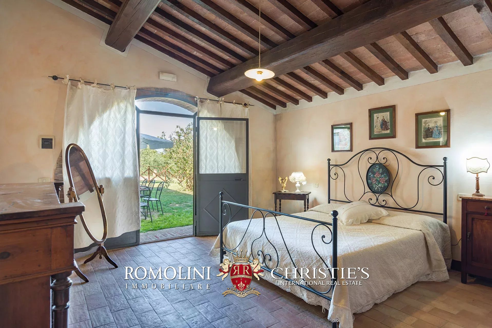 10 Bedroom Villa/Townhouse's Image 29