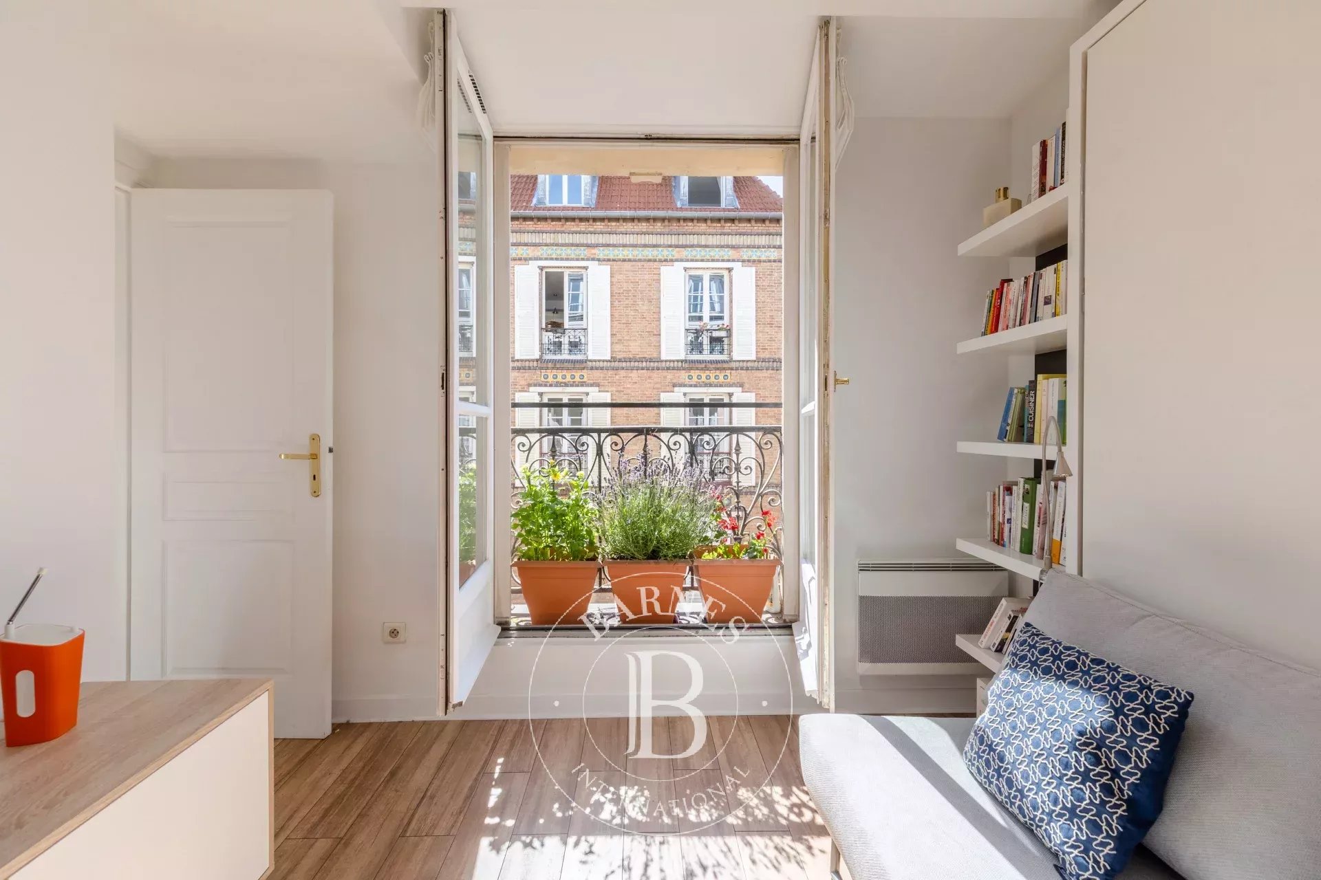 Daire Paris 3ème - picture 11