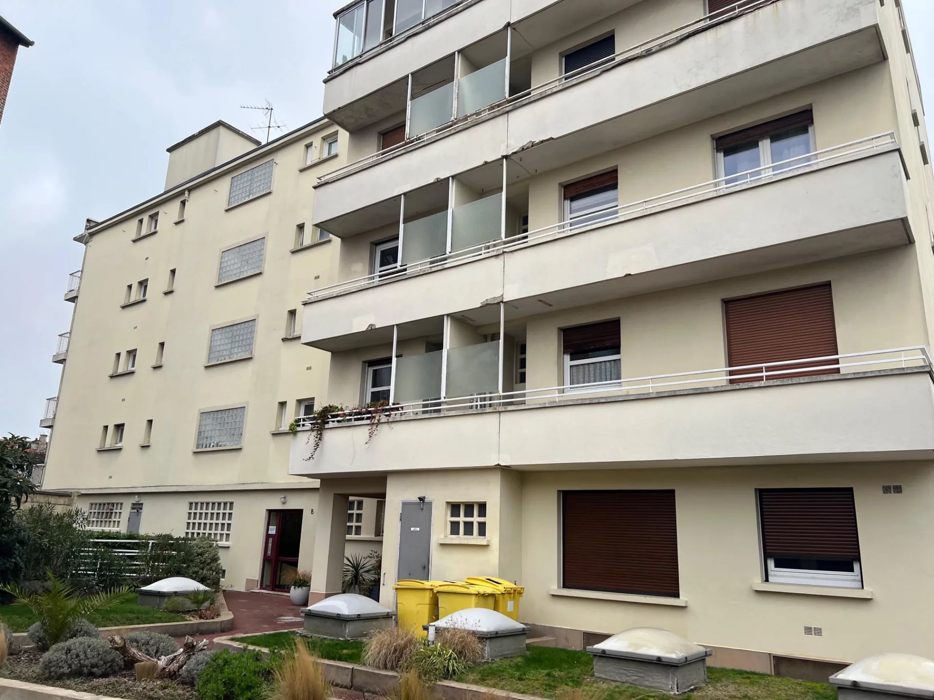 APPARTEMENT 2 PIECES - 58m2