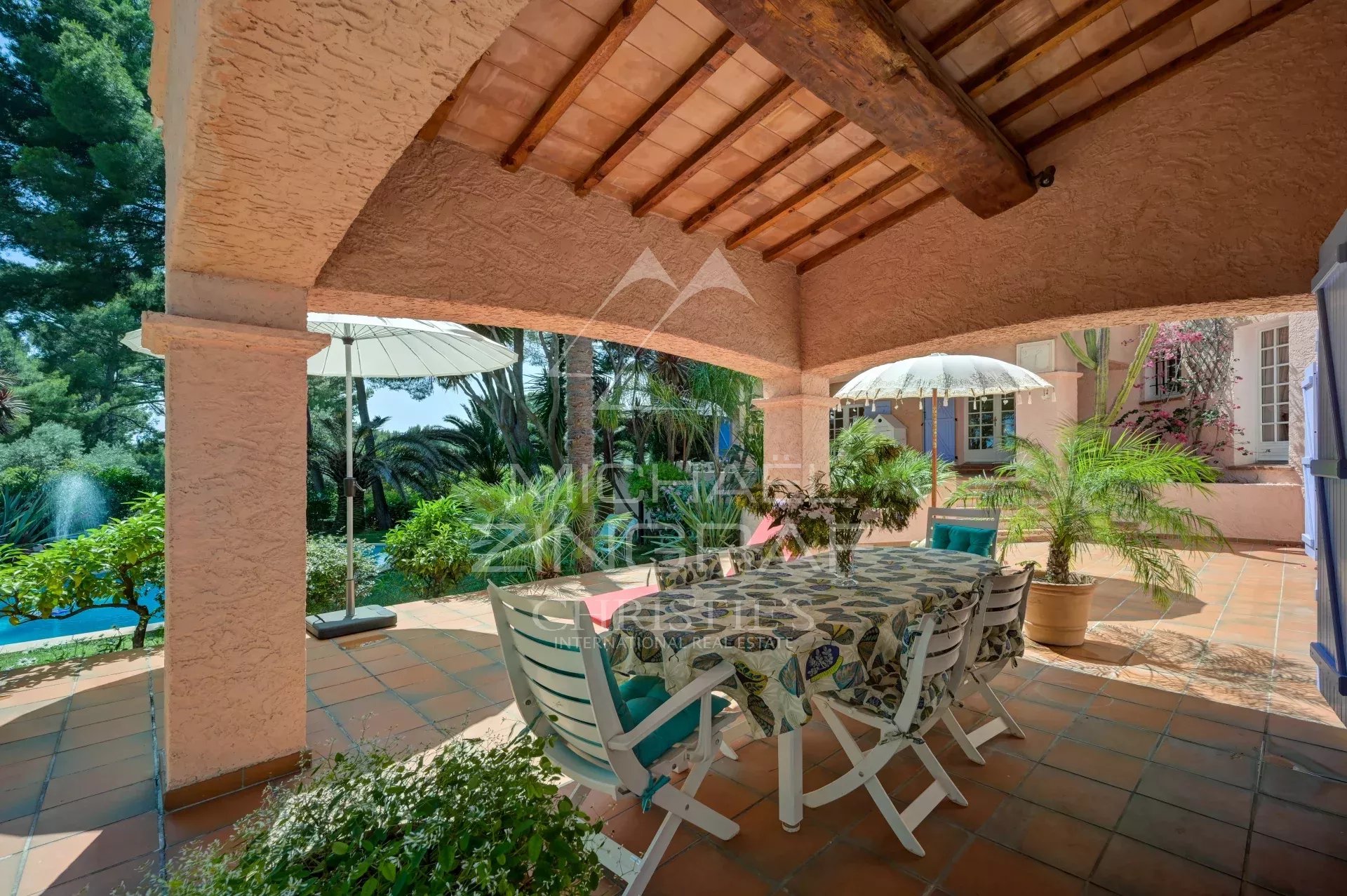 5 Bedroom Villa/Townhouse's Image 9
